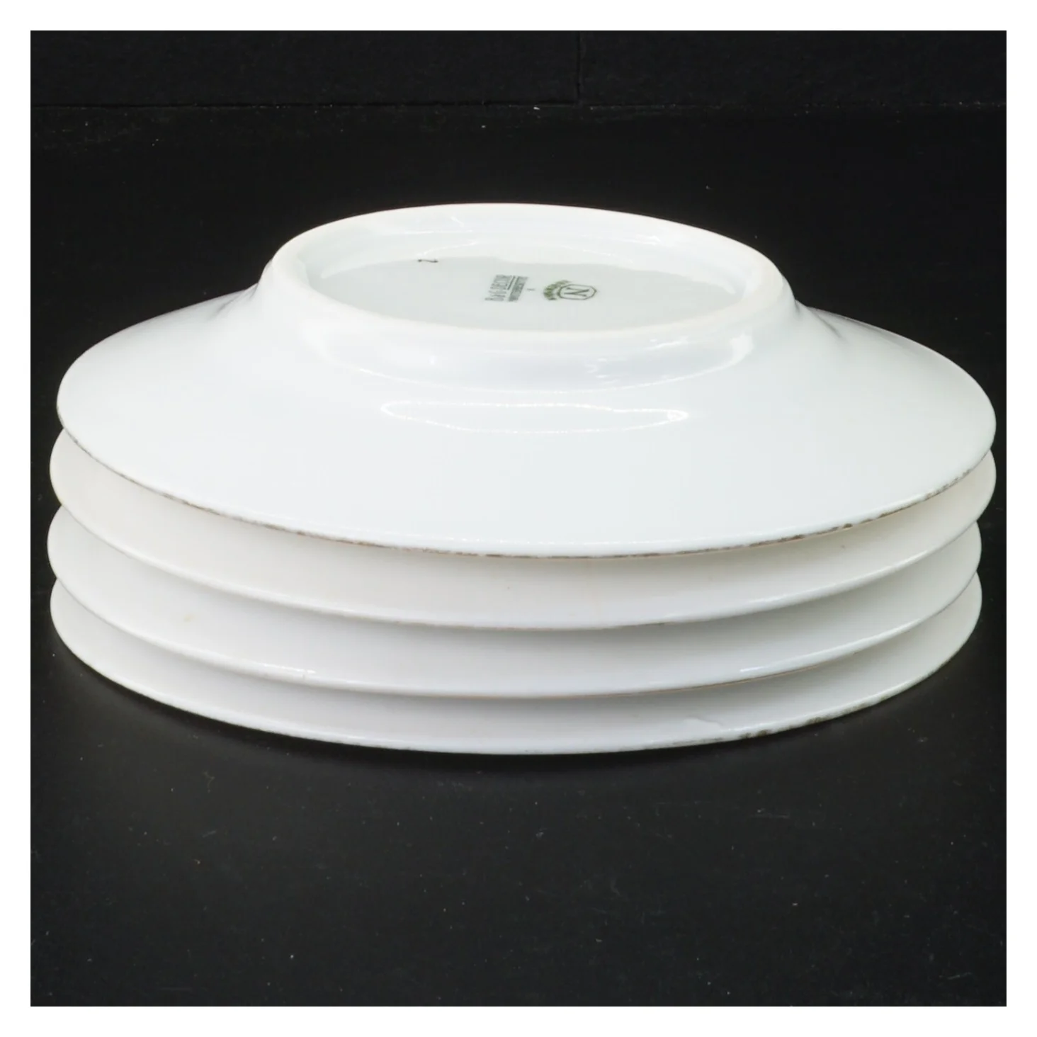 Kaffestel fra Bing Og Grøndal (str. 25 x 23 cm og 25 x 19 cm og 12 cm og 6 x 9 cm og 15 cm og 27 gang i 25 cm x 16 cm og 30 x 19 cm)