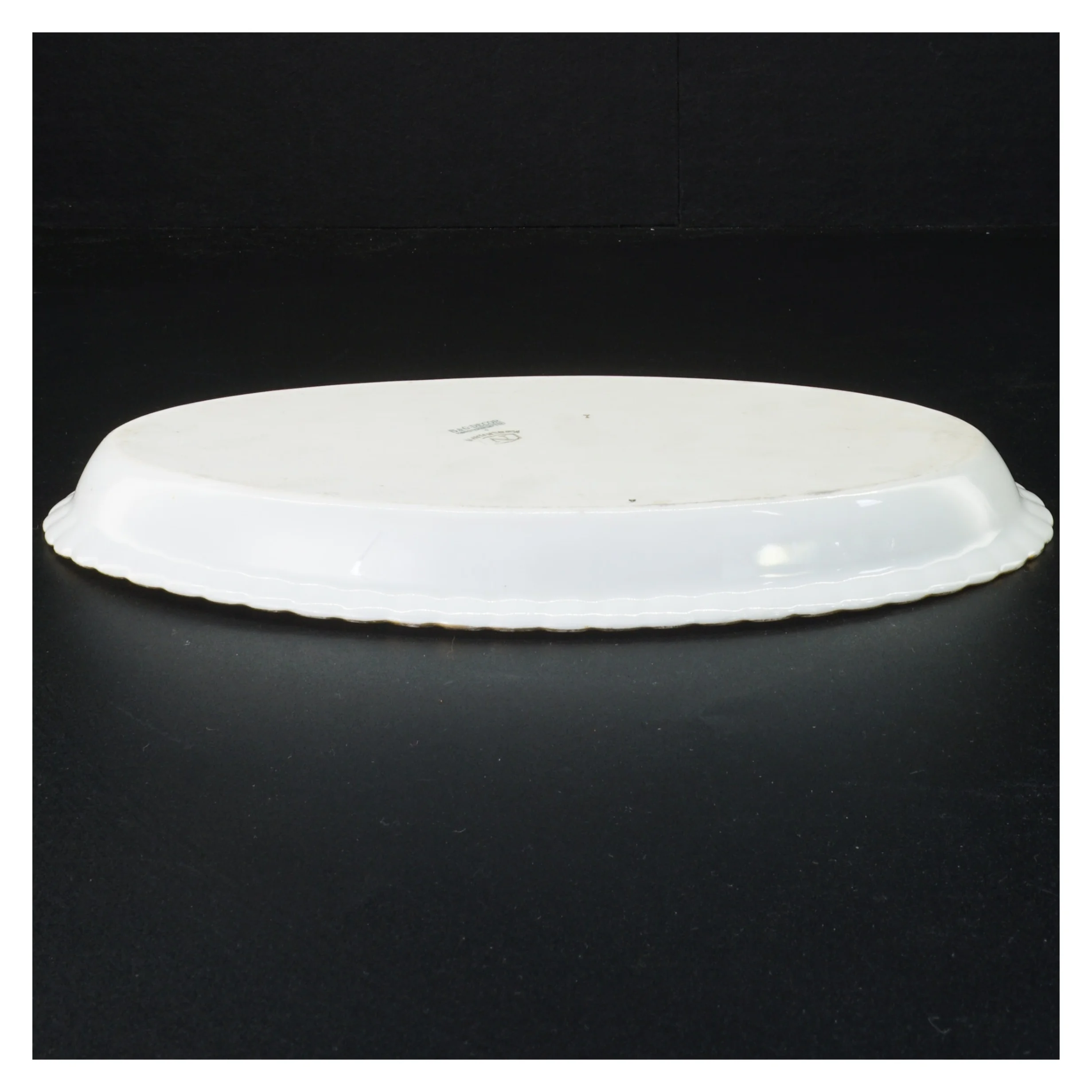 Kaffestel fra Bing Og Grøndal (str. 25 x 23 cm og 25 x 19 cm og 12 cm og 6 x 9 cm og 15 cm og 27 gang i 25 cm x 16 cm og 30 x 19 cm)