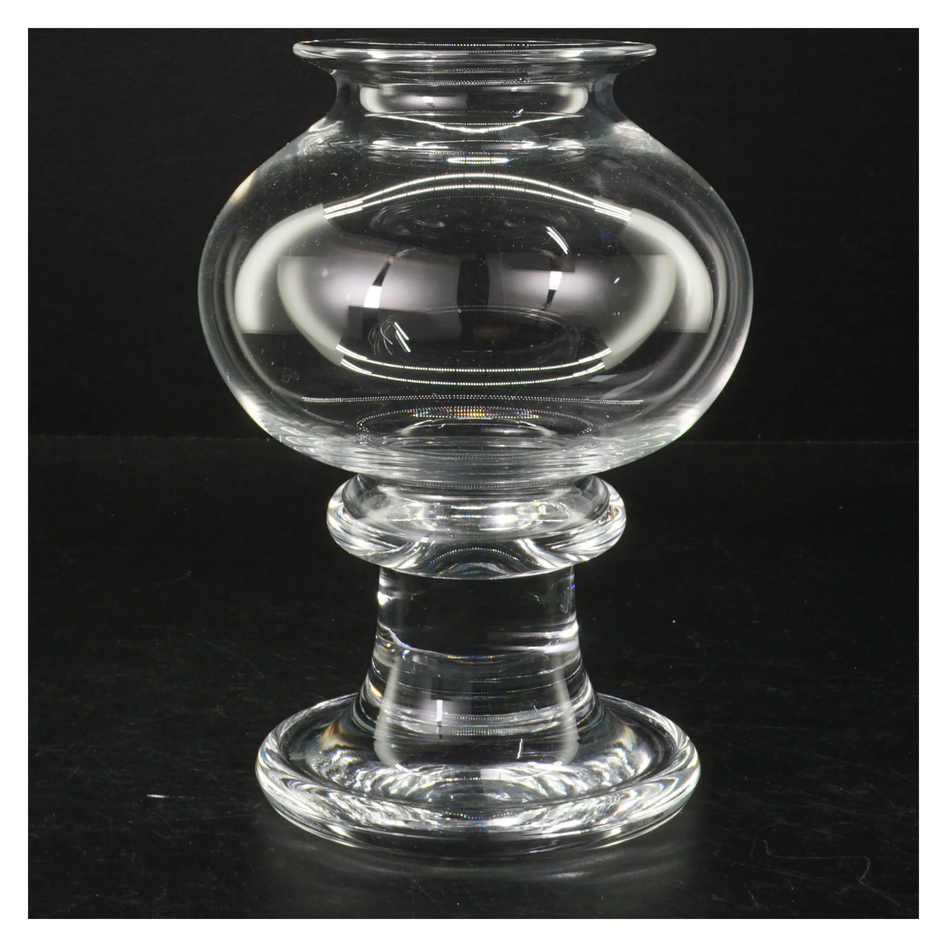 Gennemsigtig glasvase (str. 14 cm i diameter. længde, 18 cm)