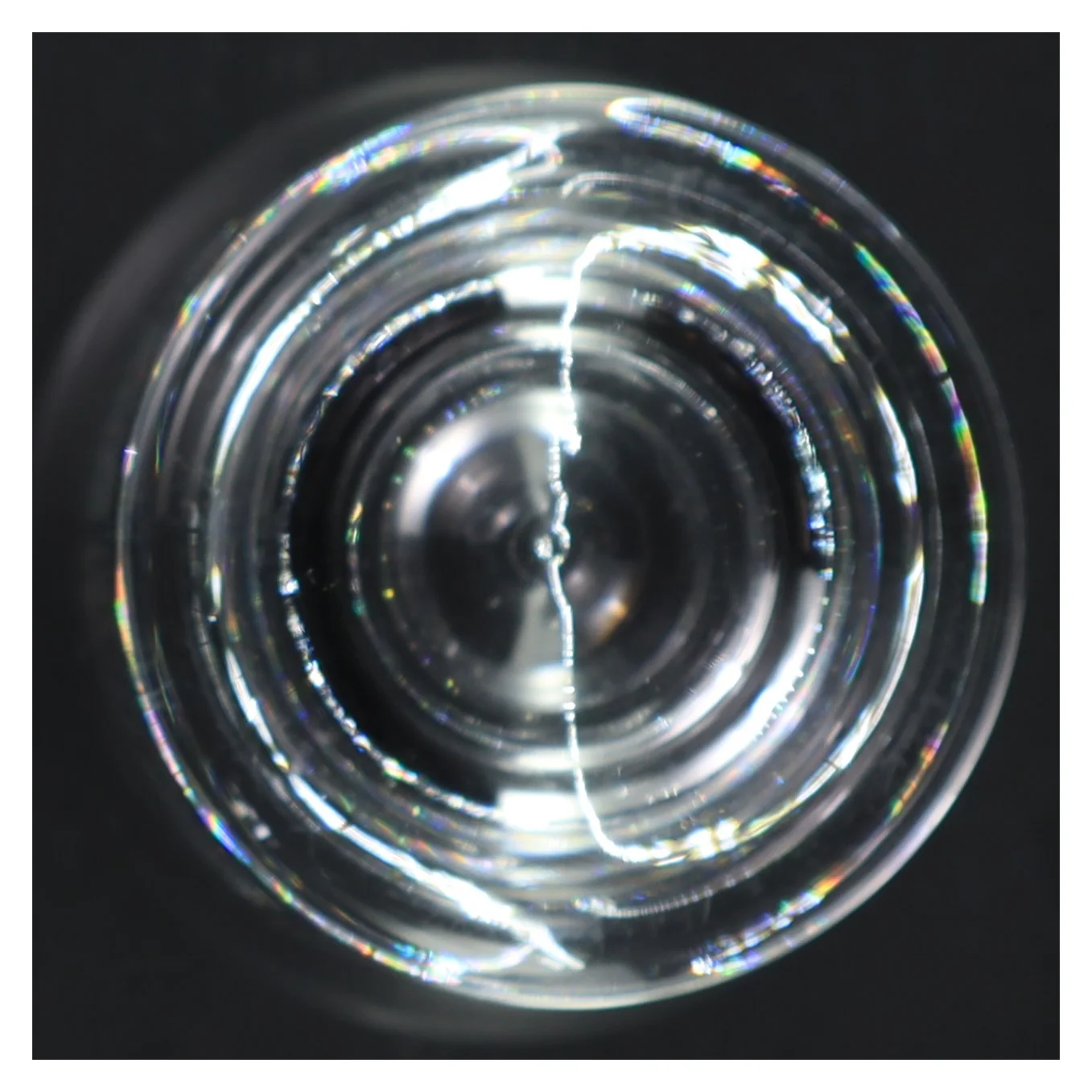 Gennemsigtig glasvase (str. 14 cm i diameter. længde, 18 cm)