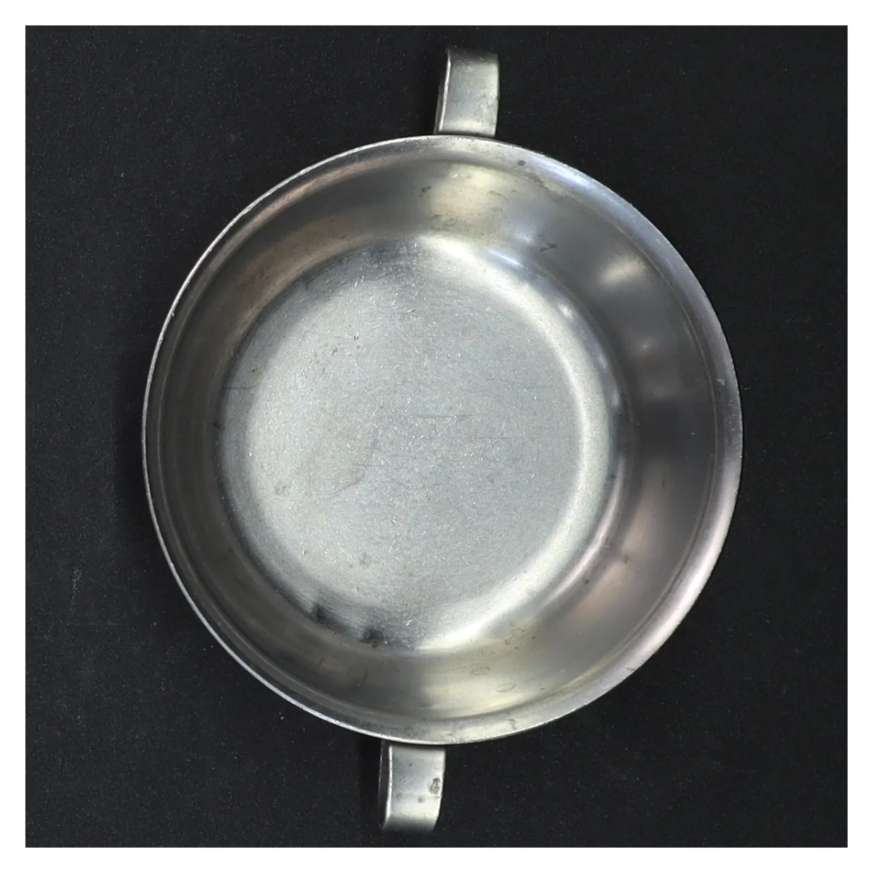 Skål med ører (str. Ø 9,5 cm)