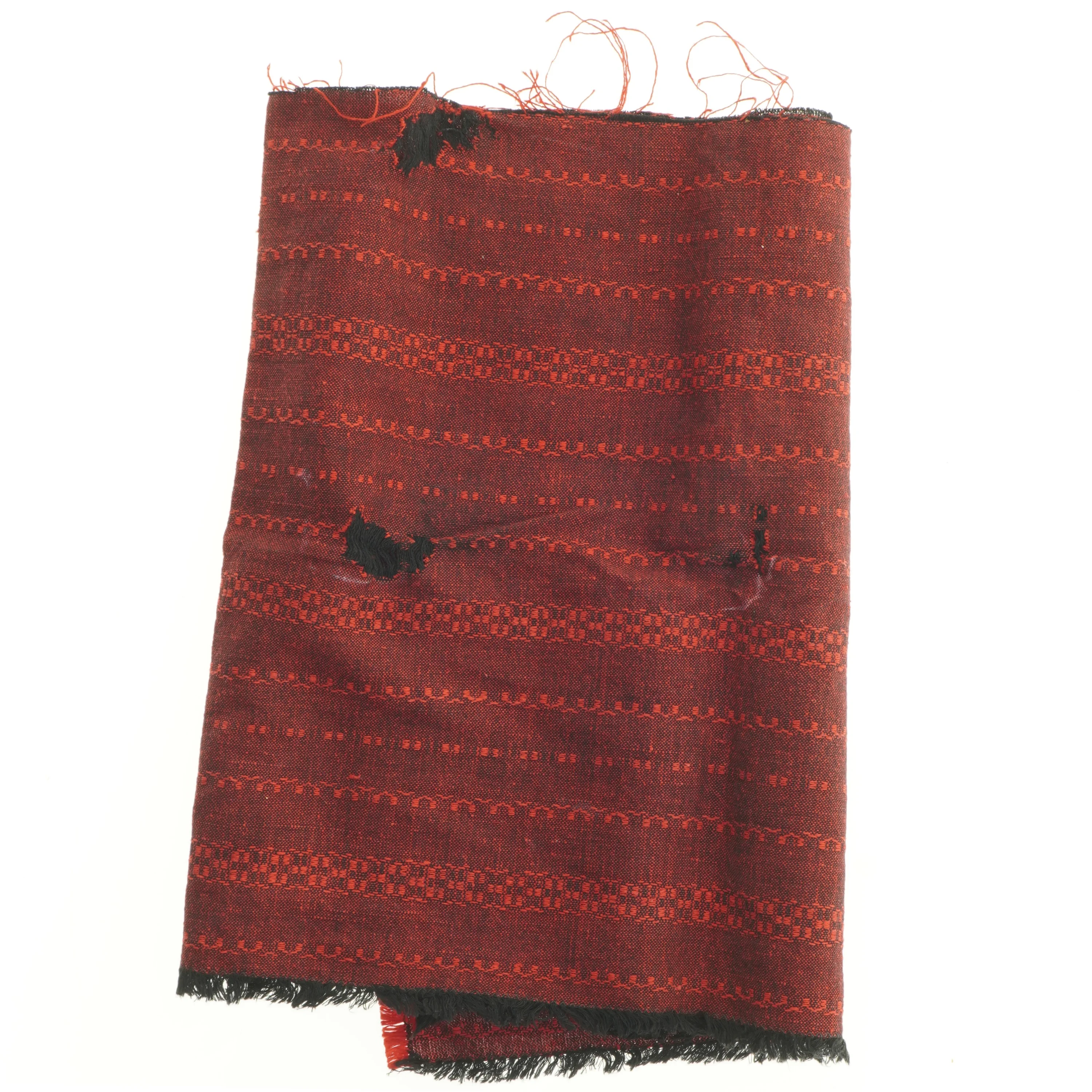 Rødt håndvævet tæppe (str. 122 x 48 cm)