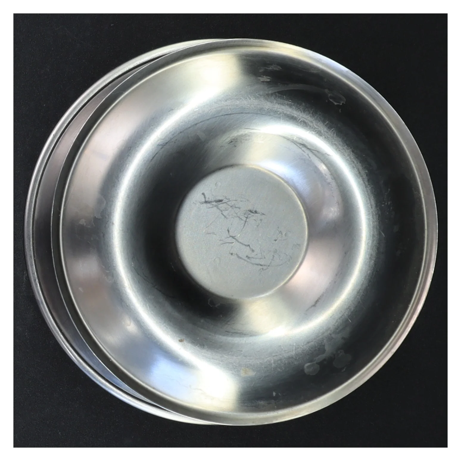 Rustfrit stål skål med underfad (str. Ø 15 cm)