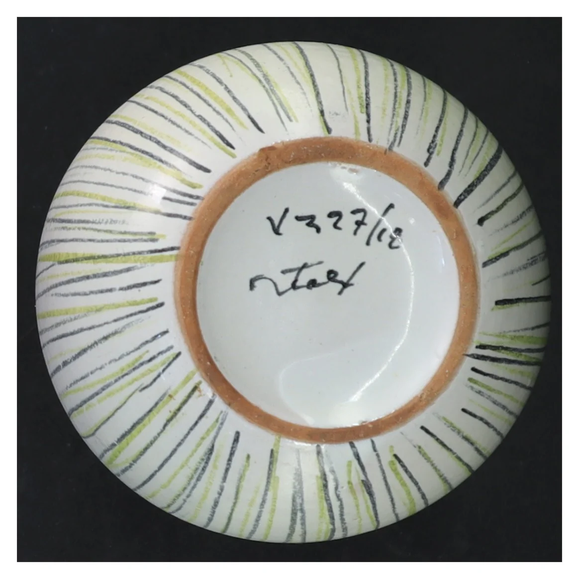 Dekorativ keramikvase (str. 19 cm)