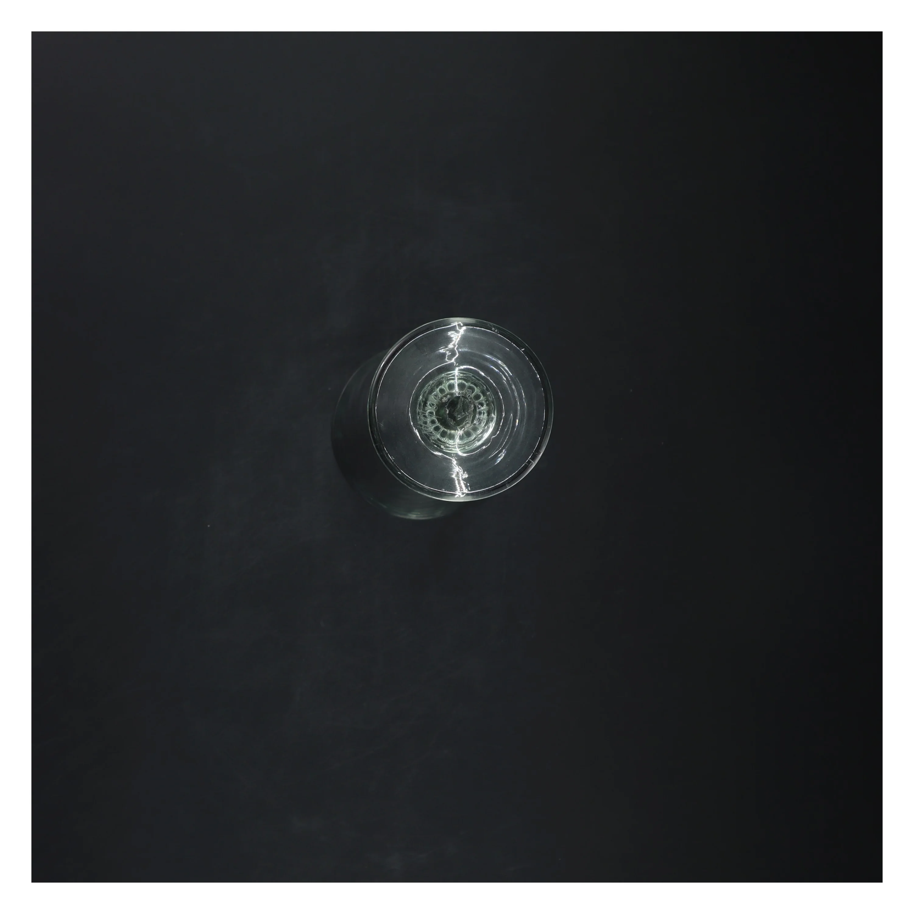 Glasvinsglas (str. 18 cm) fra glaspuster