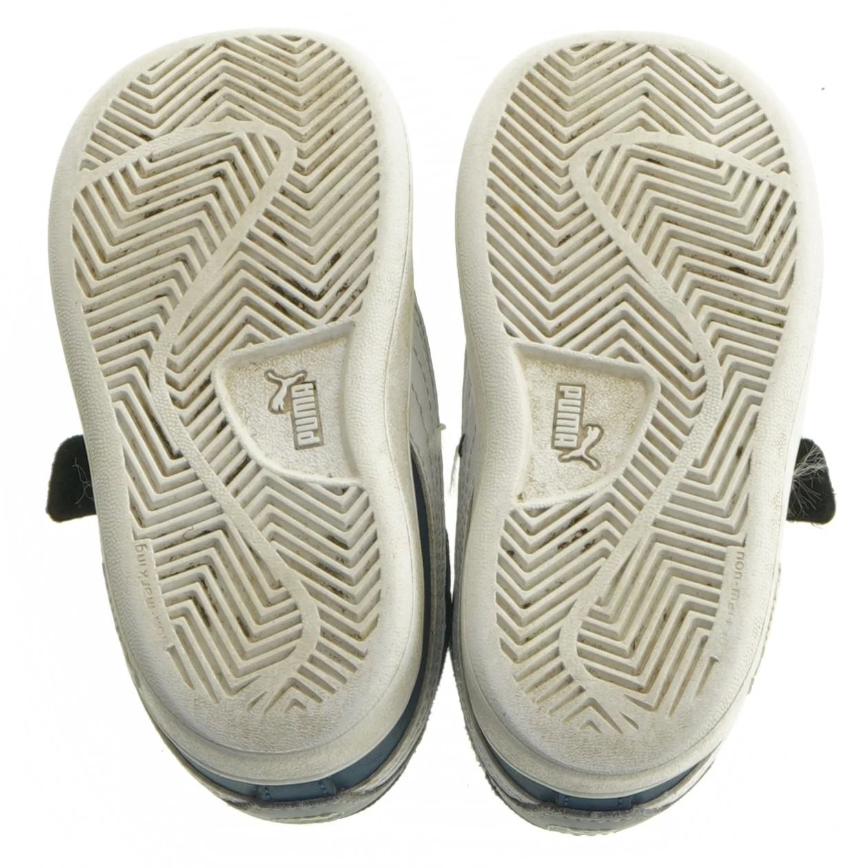 Børnesko med velcro fra Puma (str. 24)