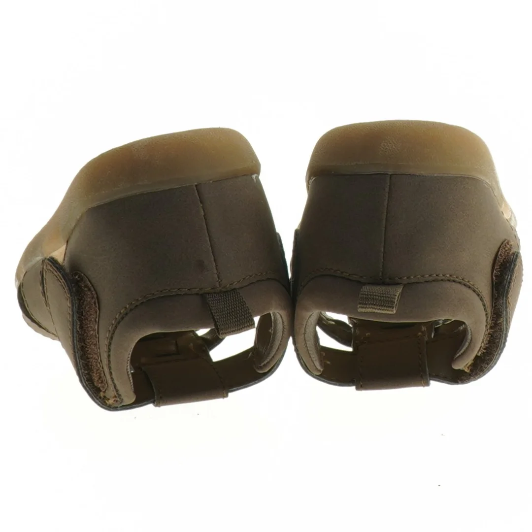 Børnesandaler fra H&M (str. 23)