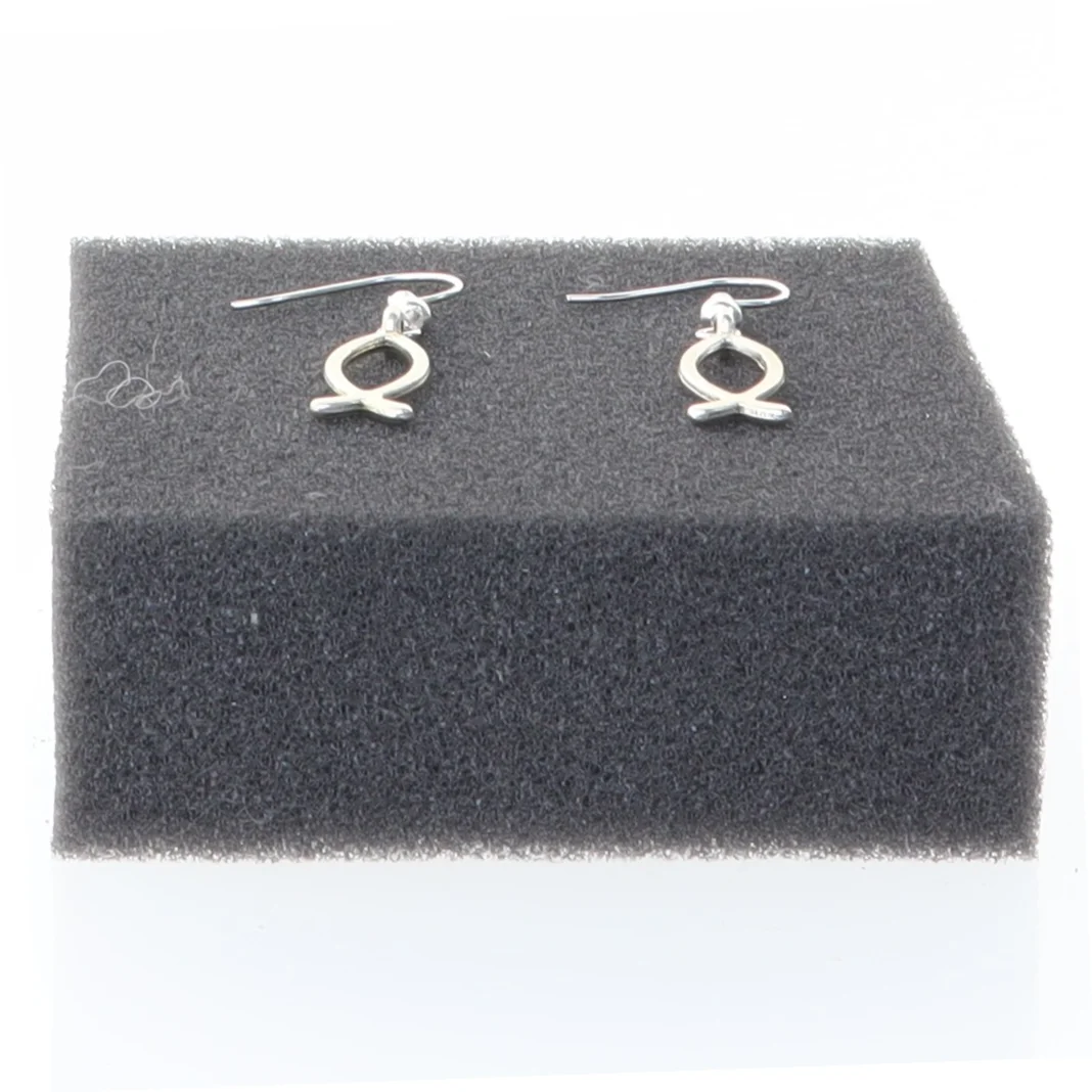 Sølvfarvede øreringe (str. 1,5 cm)
