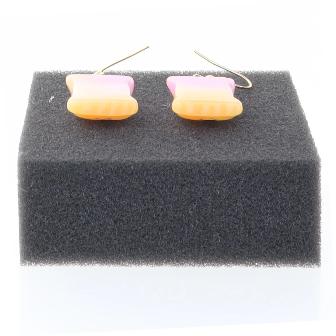 Øreringe med slikdesign (str. 1,5 x 2 cm)