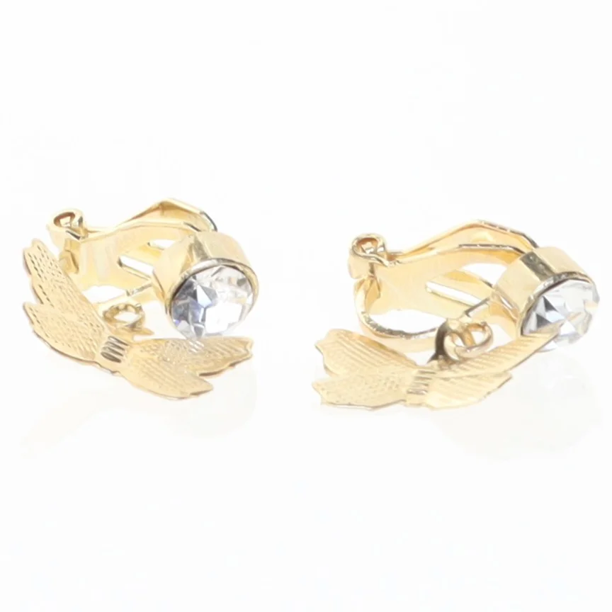 Guldøreclips med sommerfugl og transparent sten (str. 2 cm)