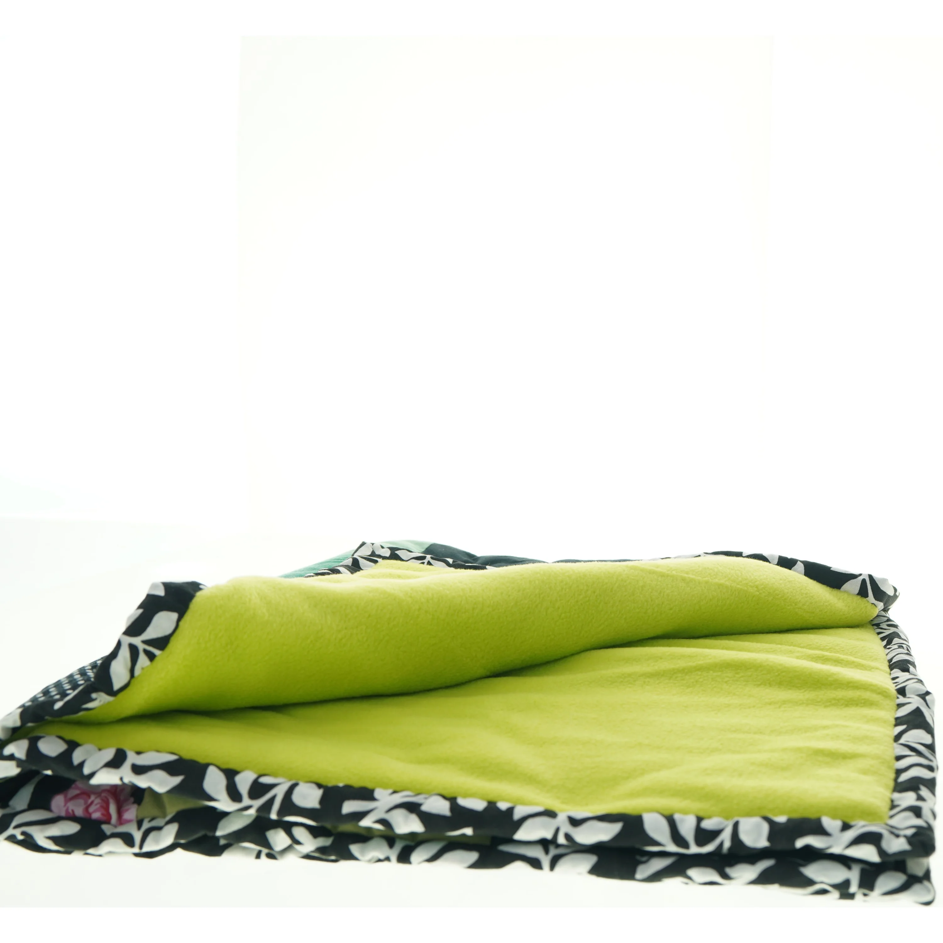 Håndlavet tæppe (str. 90 x 90 cm)