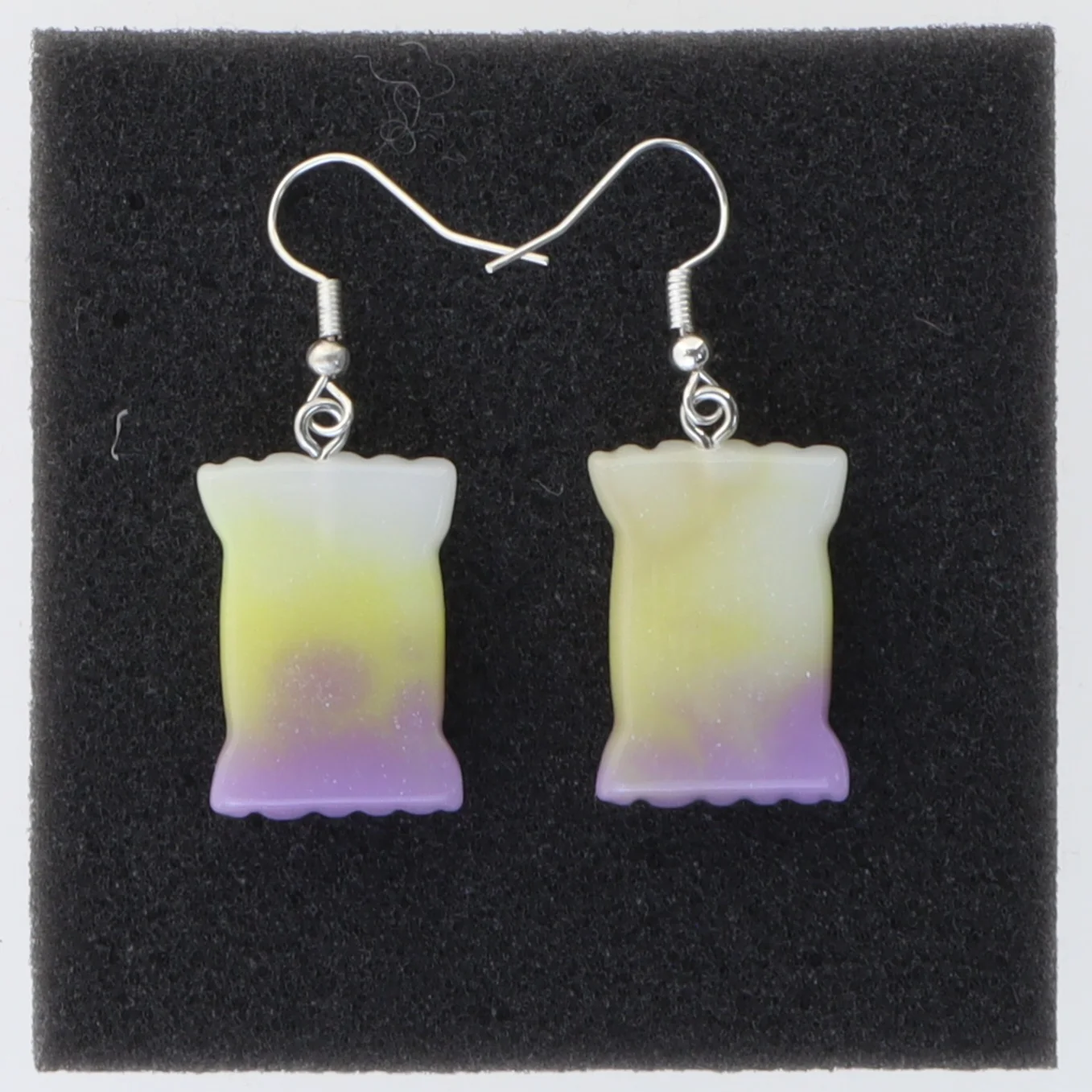 Slikpose øreringe (str. 1,5 x 2 cm)