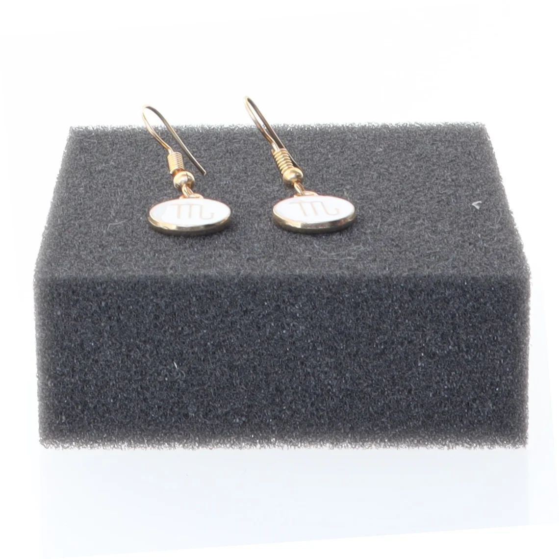 Stjernetegn øreringe, Skorpionen (str. Ø 14 mm)