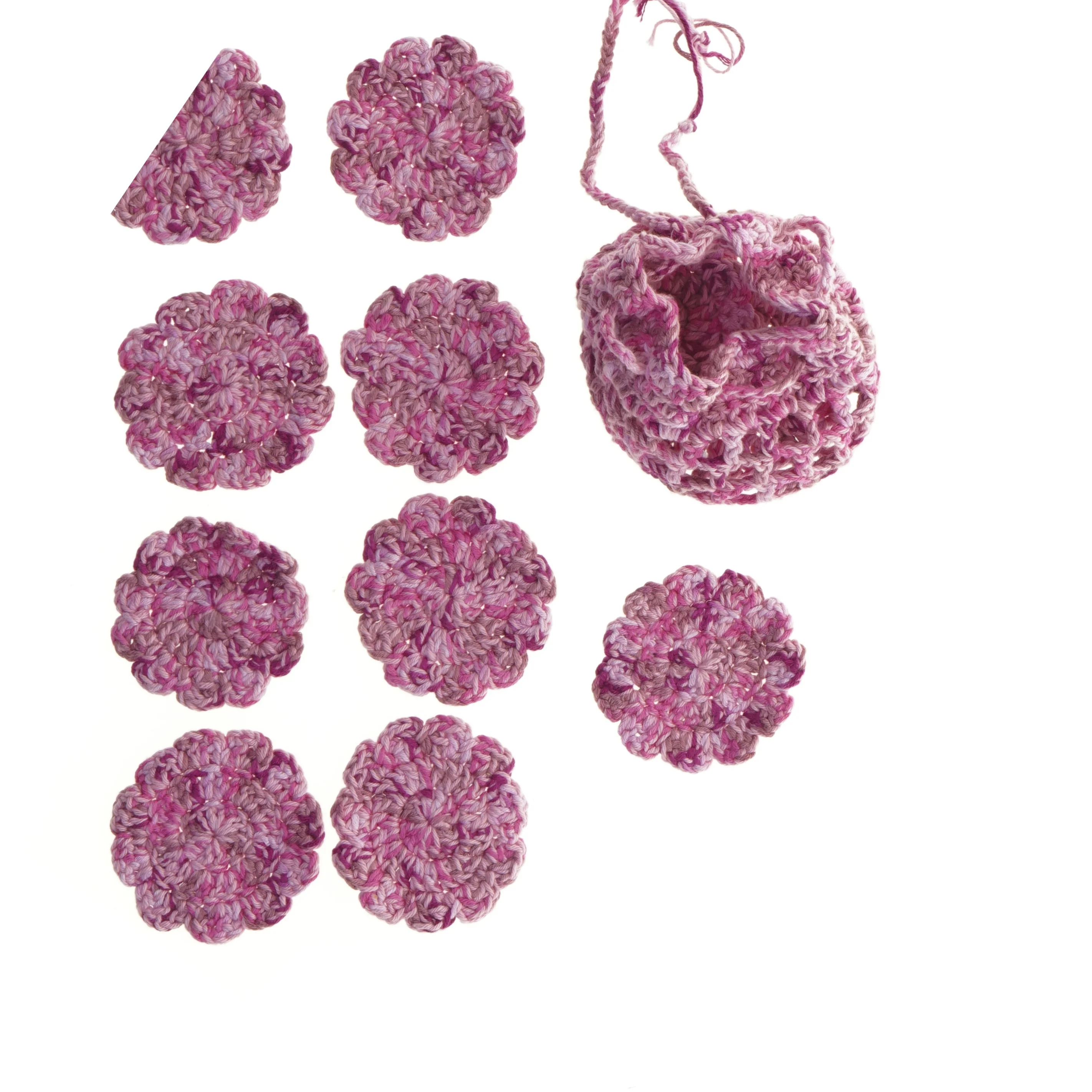 Hæklet blomster og lille pose (str. 8)