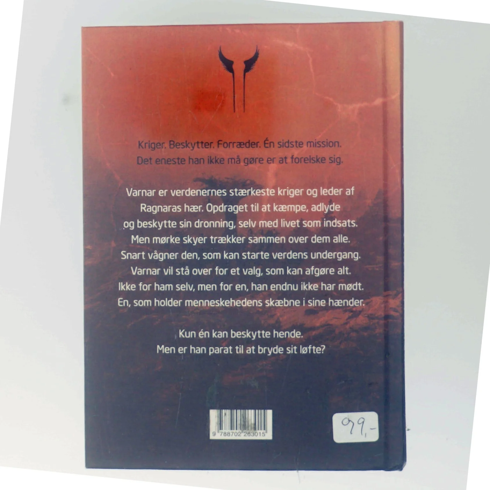 Verden styrter af Malene Sølvsten (Bog)