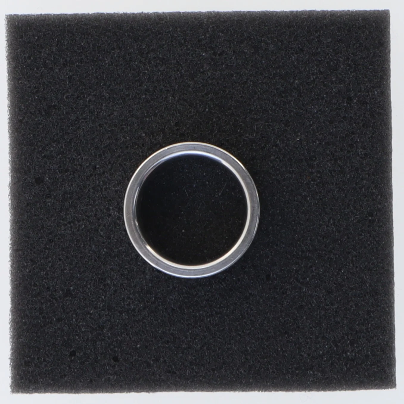 Sølvfarvet ring (str. Størrelse, 60)