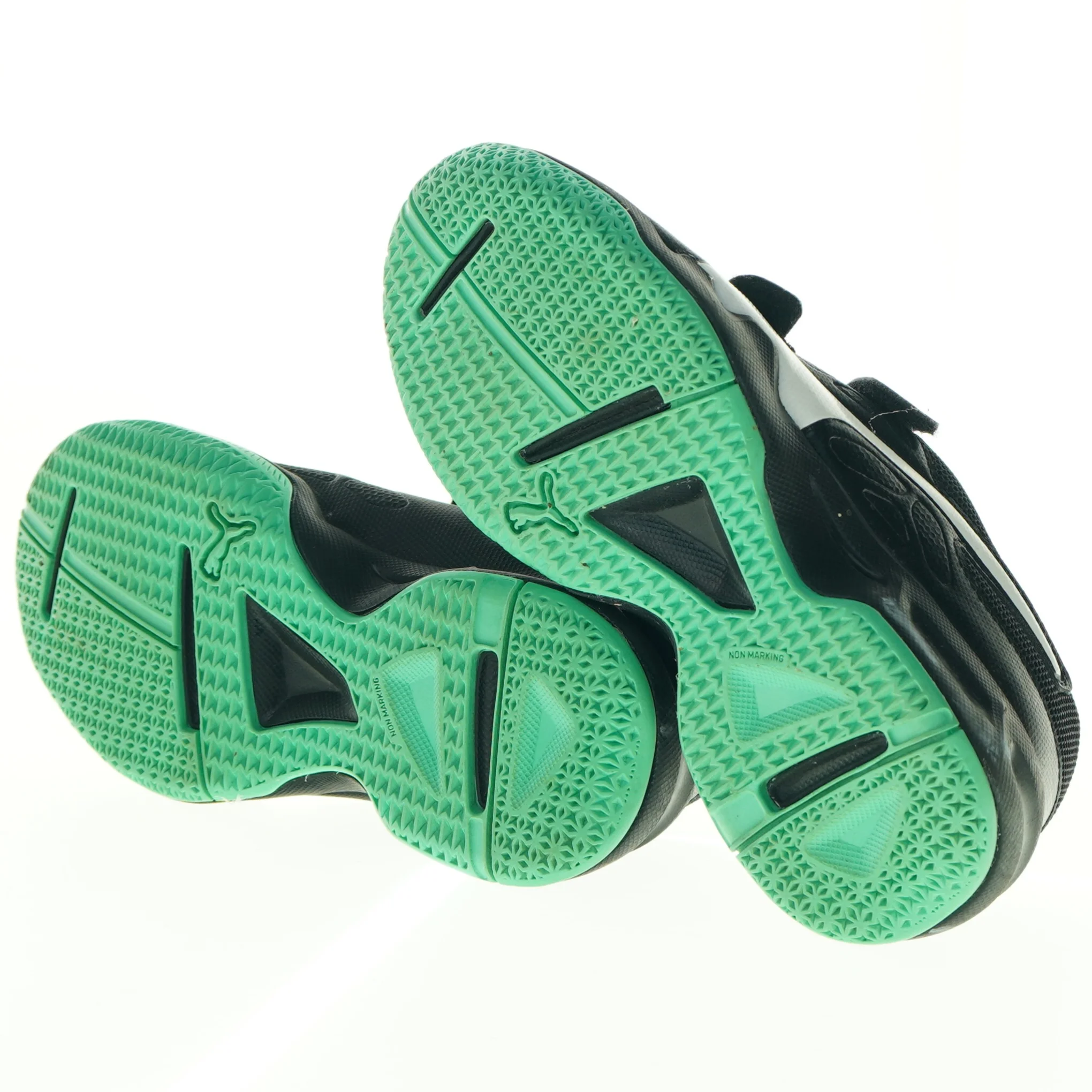 Brugte børnesko fra Puma (str. 30)