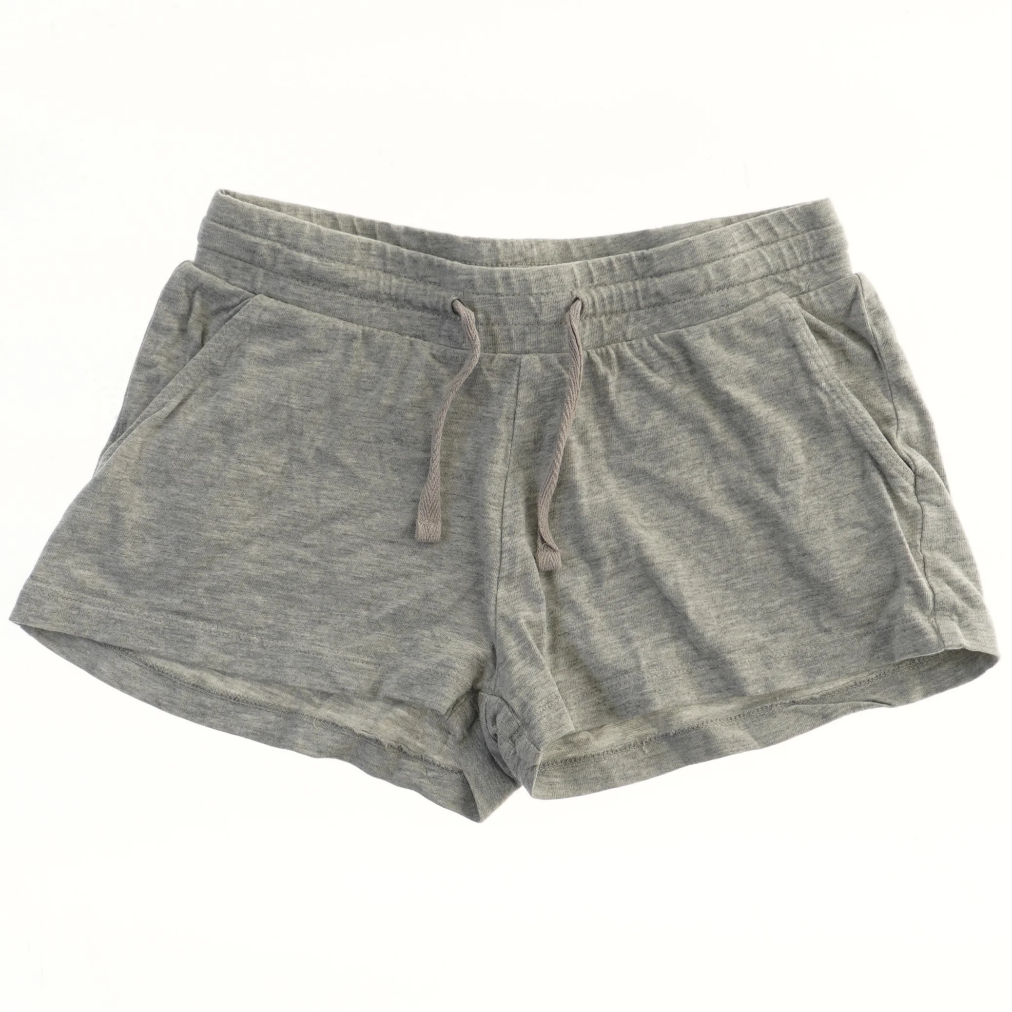 Shorts fra H&M (str. 146)