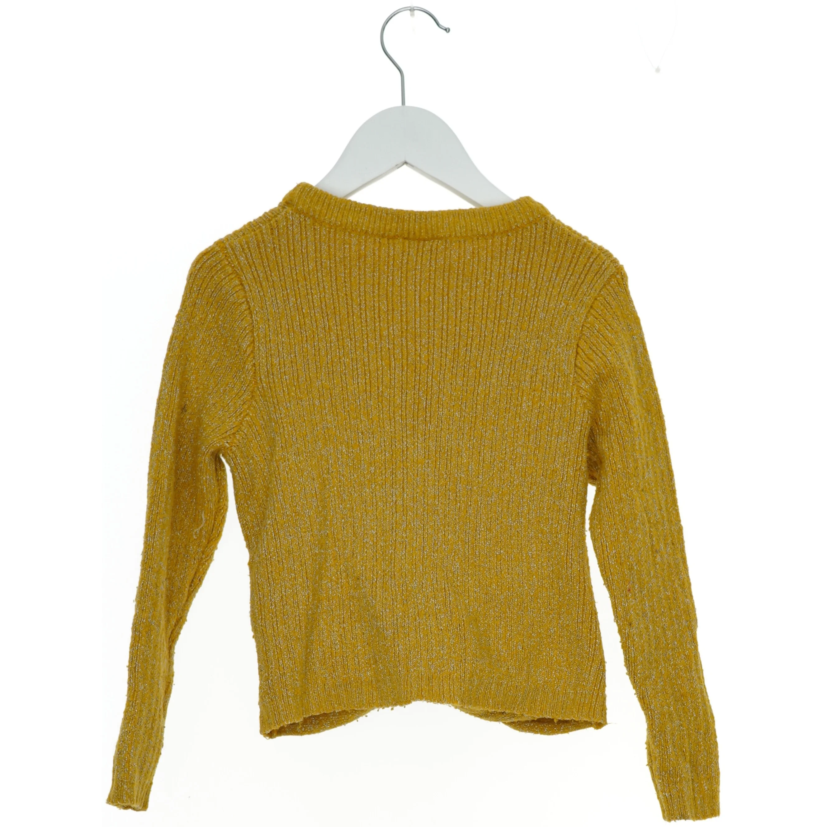 Strikket gul bluse fra Name It (str. 116)