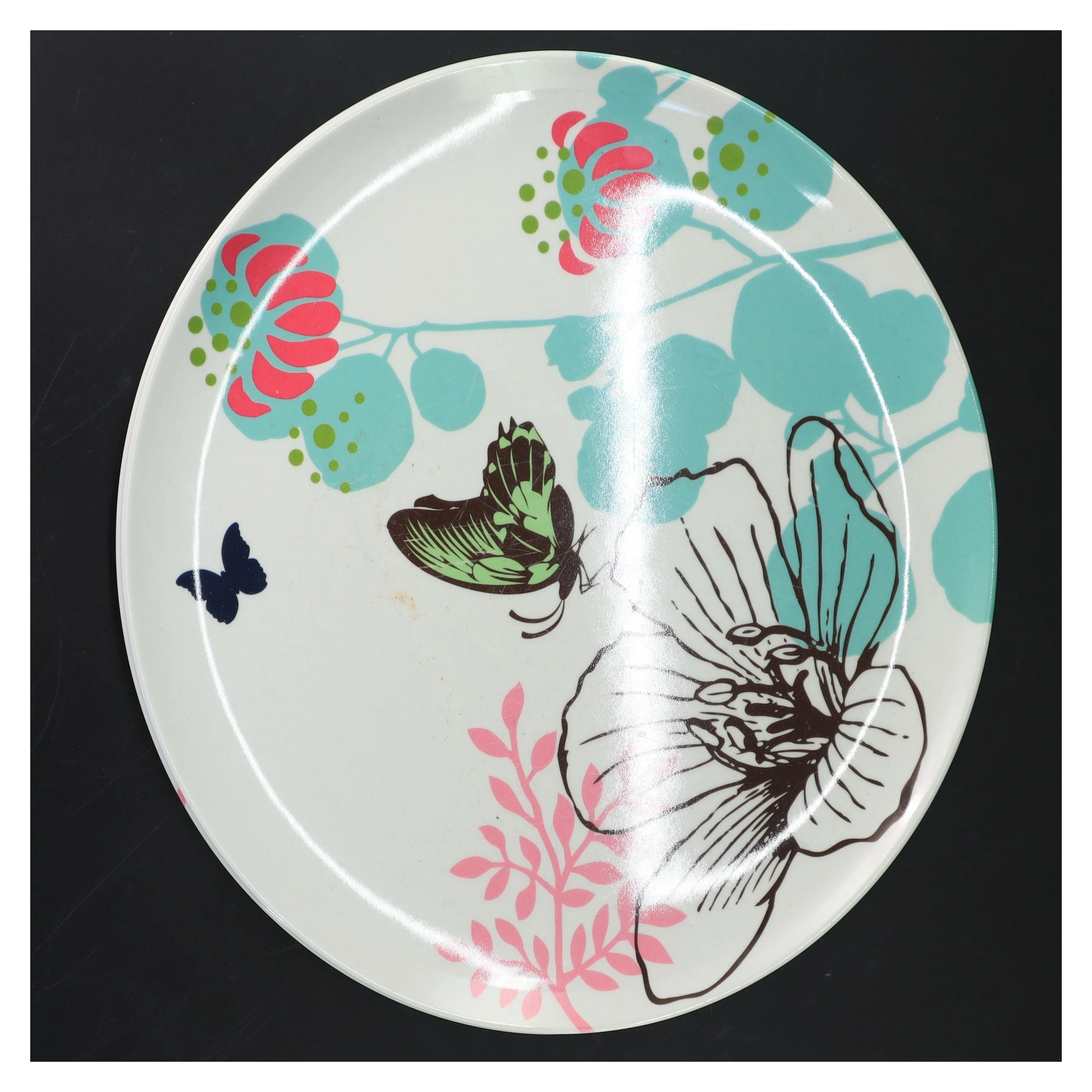 Sæt med 4 dekorerede tallerkener (str. Ø. 28 cm. 4 styk)