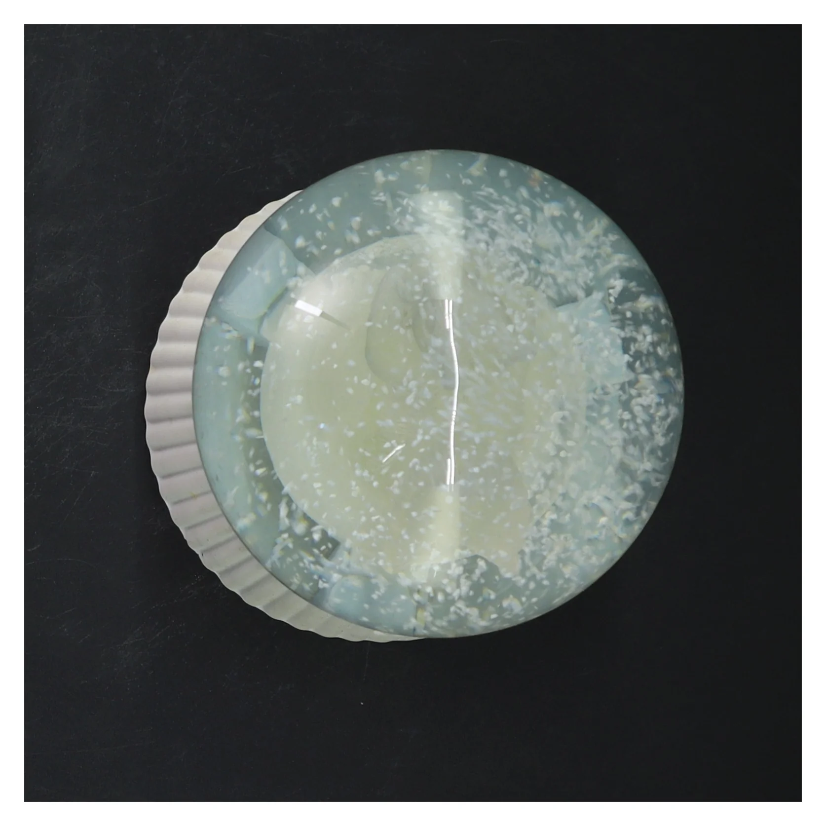 Sneglobe med egern fra Sirius (str. 15 cm)