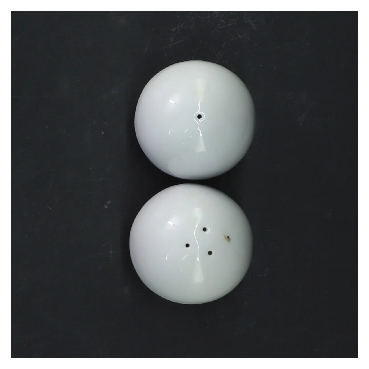 Salt- og Peberbøsser (str. 6x4,5 cm)