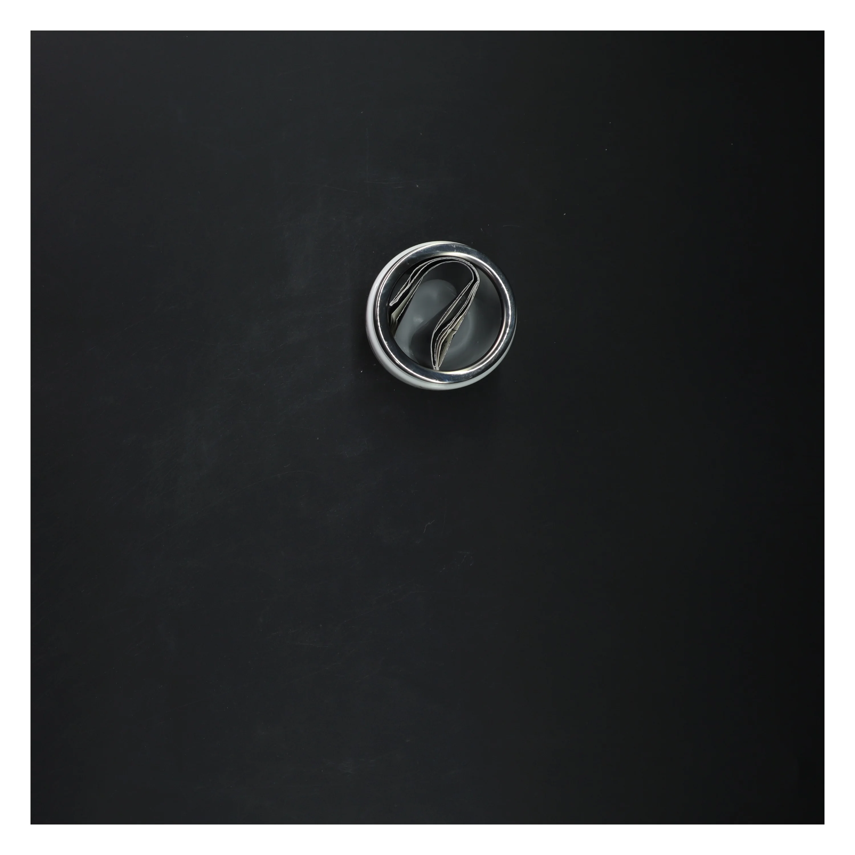 Keramisk beholder med metal låg fra Royal Worcester (str. 10 cm)