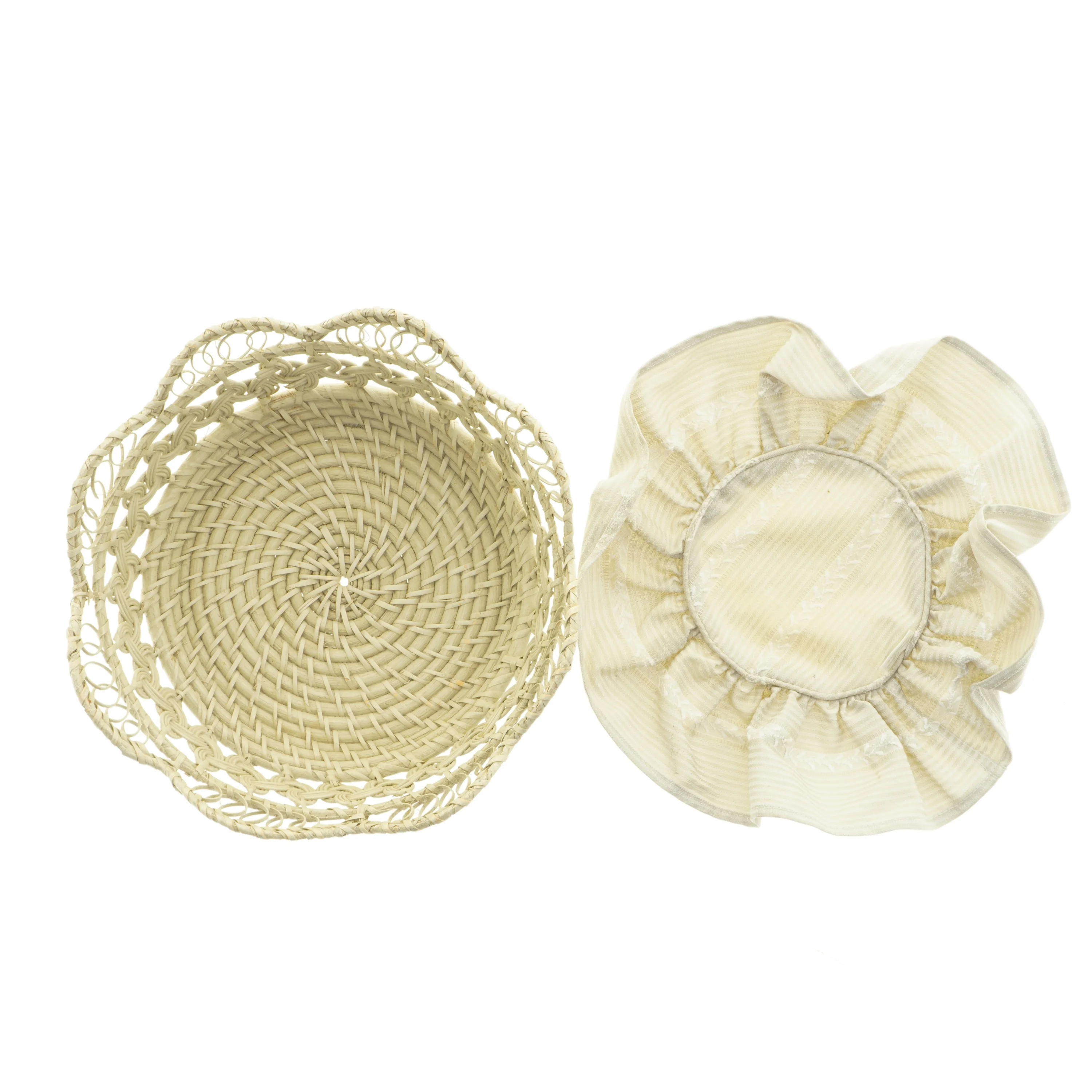 Flettet brødkurv med stofbeklædning fra Lene Bjerre (str. 26 x 11 cm)