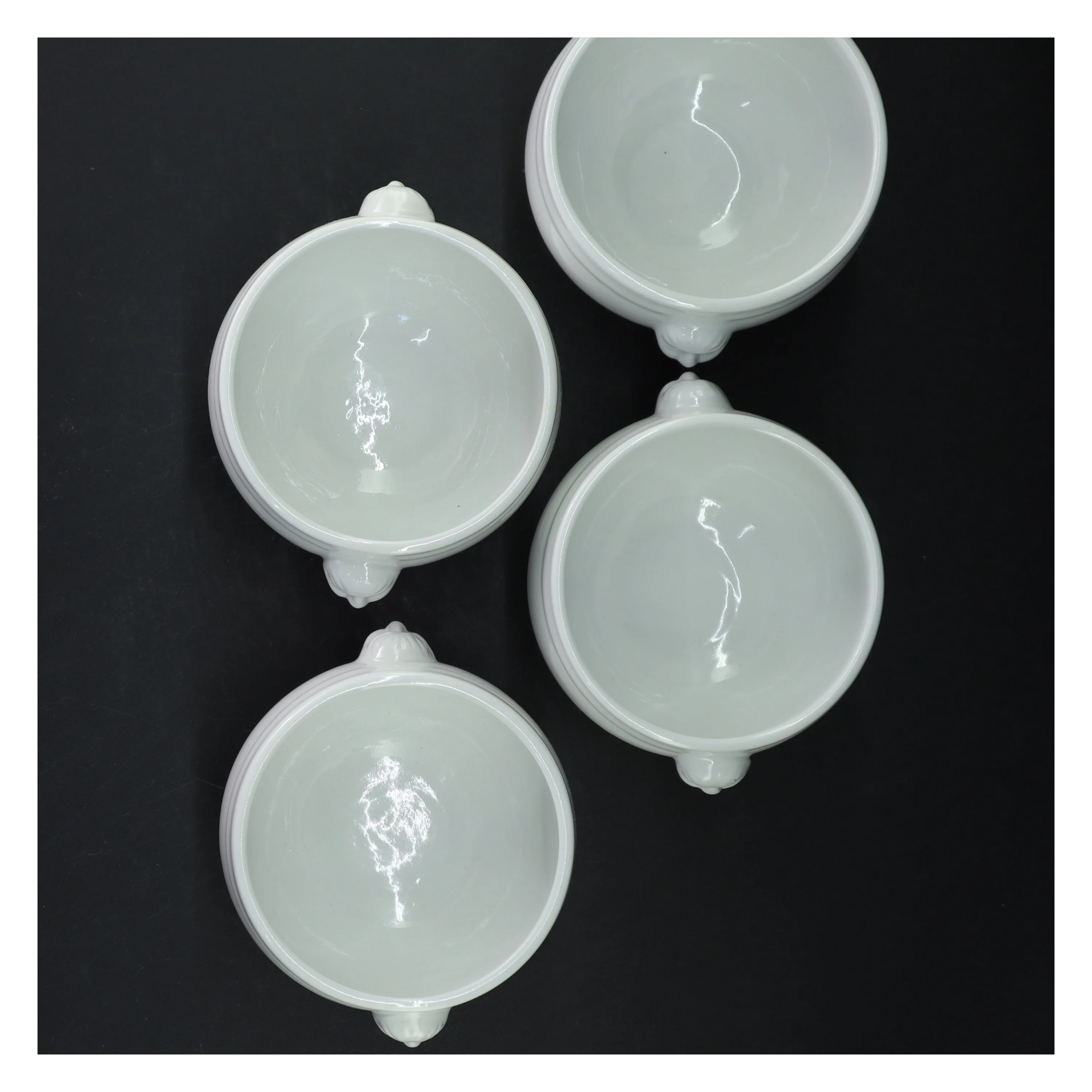 Hvide suppeskåle sæt (str. Ø. 11 cm. 4 styk)