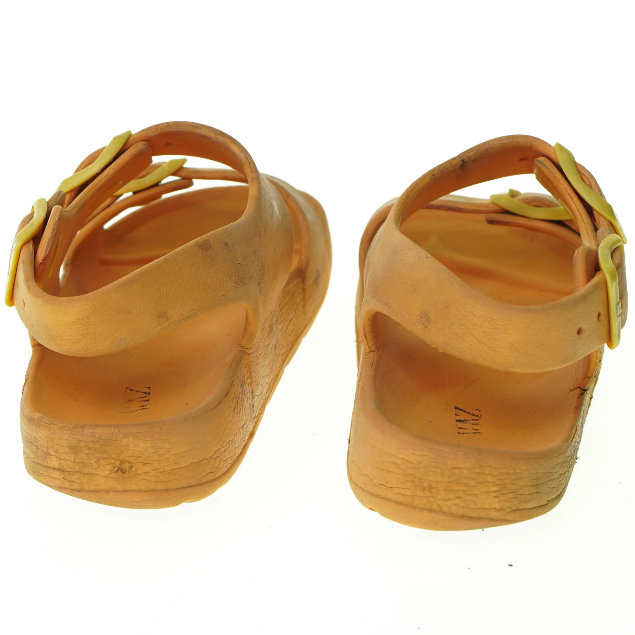 Sandaler fra Zara (str. 32)