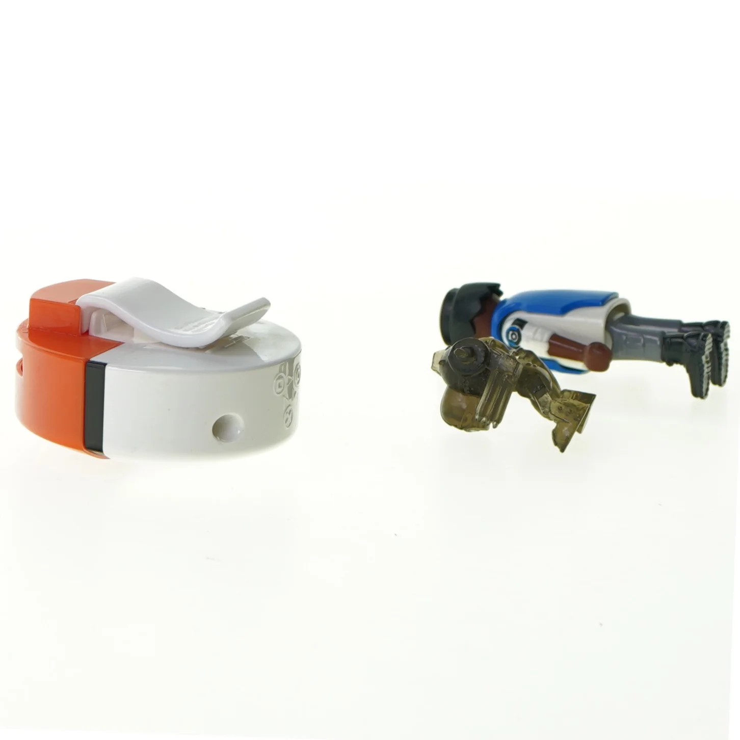 Blandet legetøj (str. 6 x 2 cm 4 x 3 cm 7 en 4 cm)