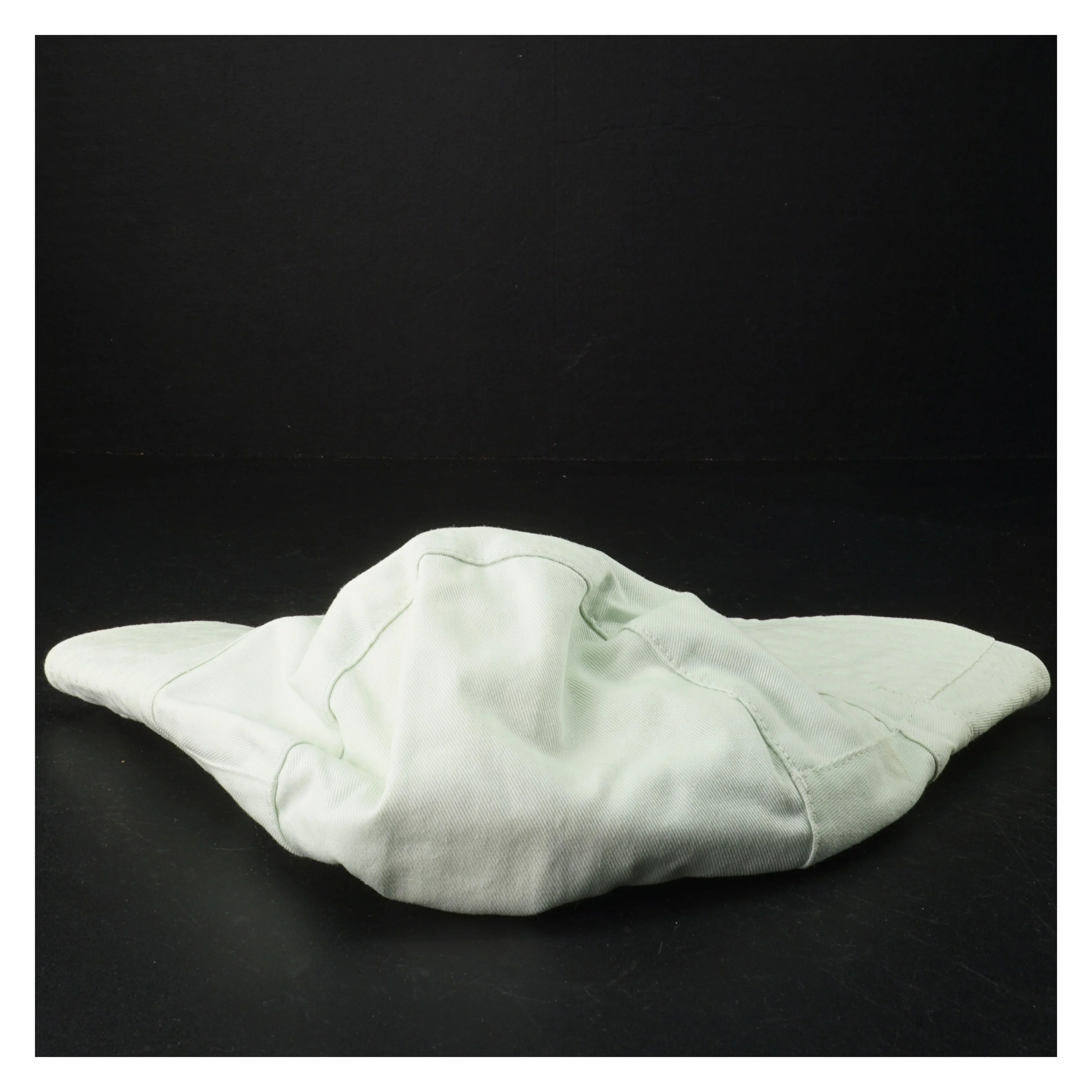 Lilo & Stitch bølle hat med tegneseriefigur fra Zara (str. 29 og 17 cm i diameter)