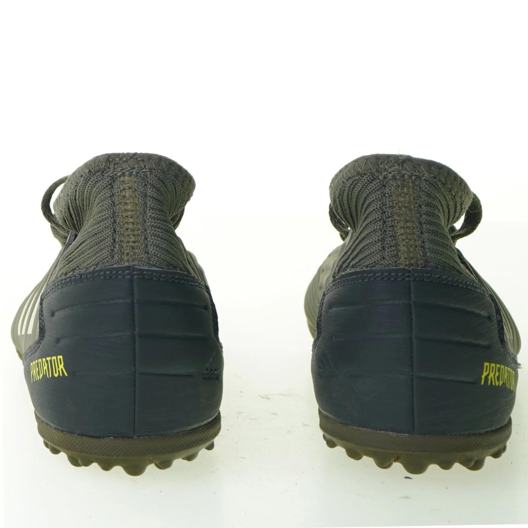 Sko fra Adidas (str. 23 cm)