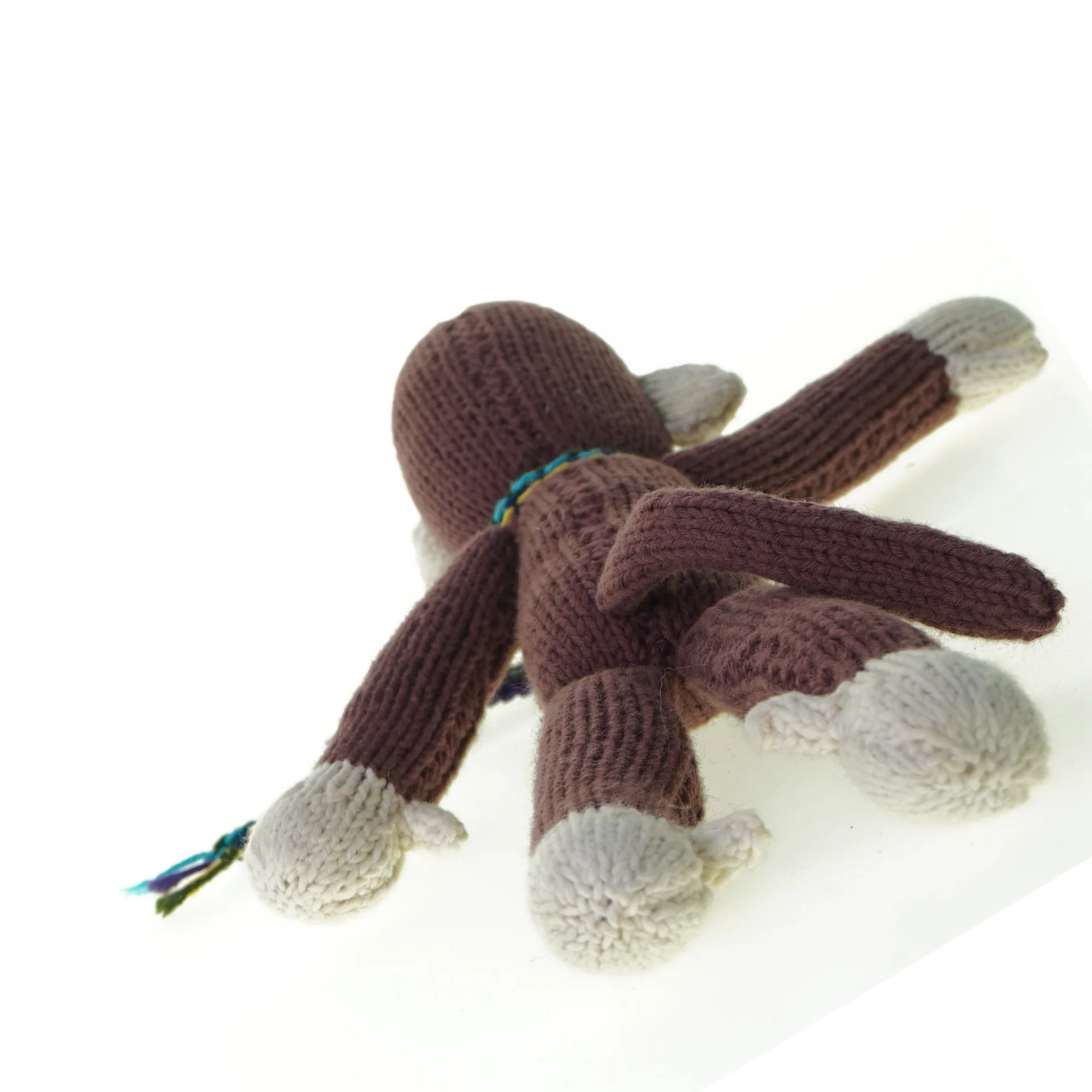 Strikket abe (str. 30 x 8 cm)