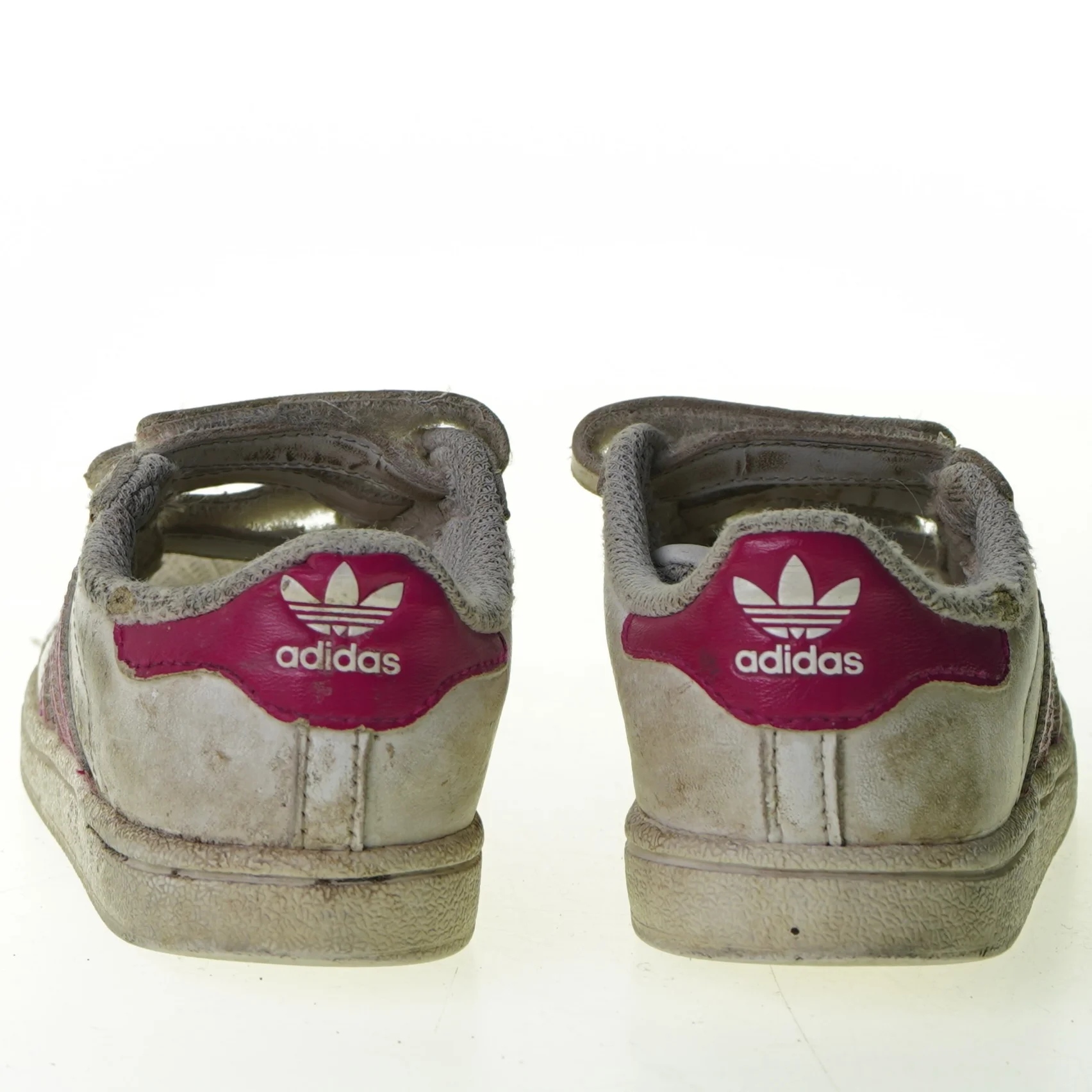 Sko fra Adidas (str. 17 cm)