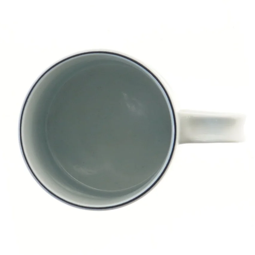 Vintage årskrus fra Royal Copenhagen (str. Ø 10,5 cm længde 11,5 cm)