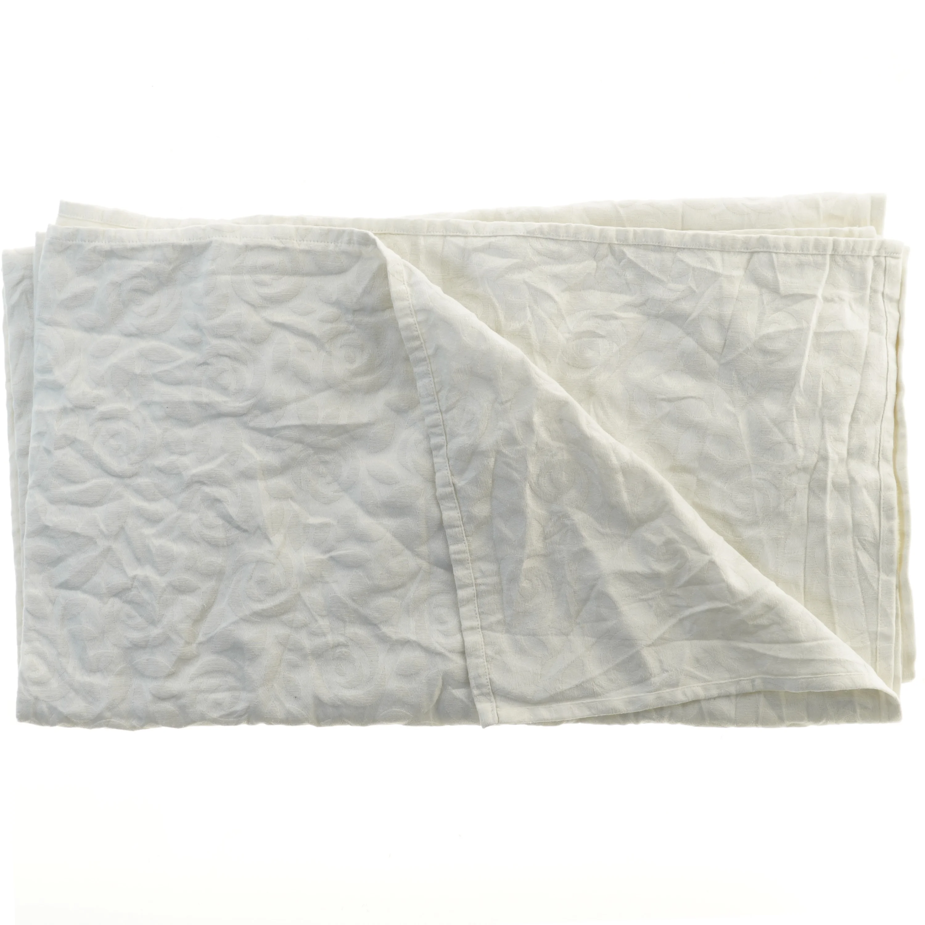 Hvid dug med mønster (str. 138x314 cm)