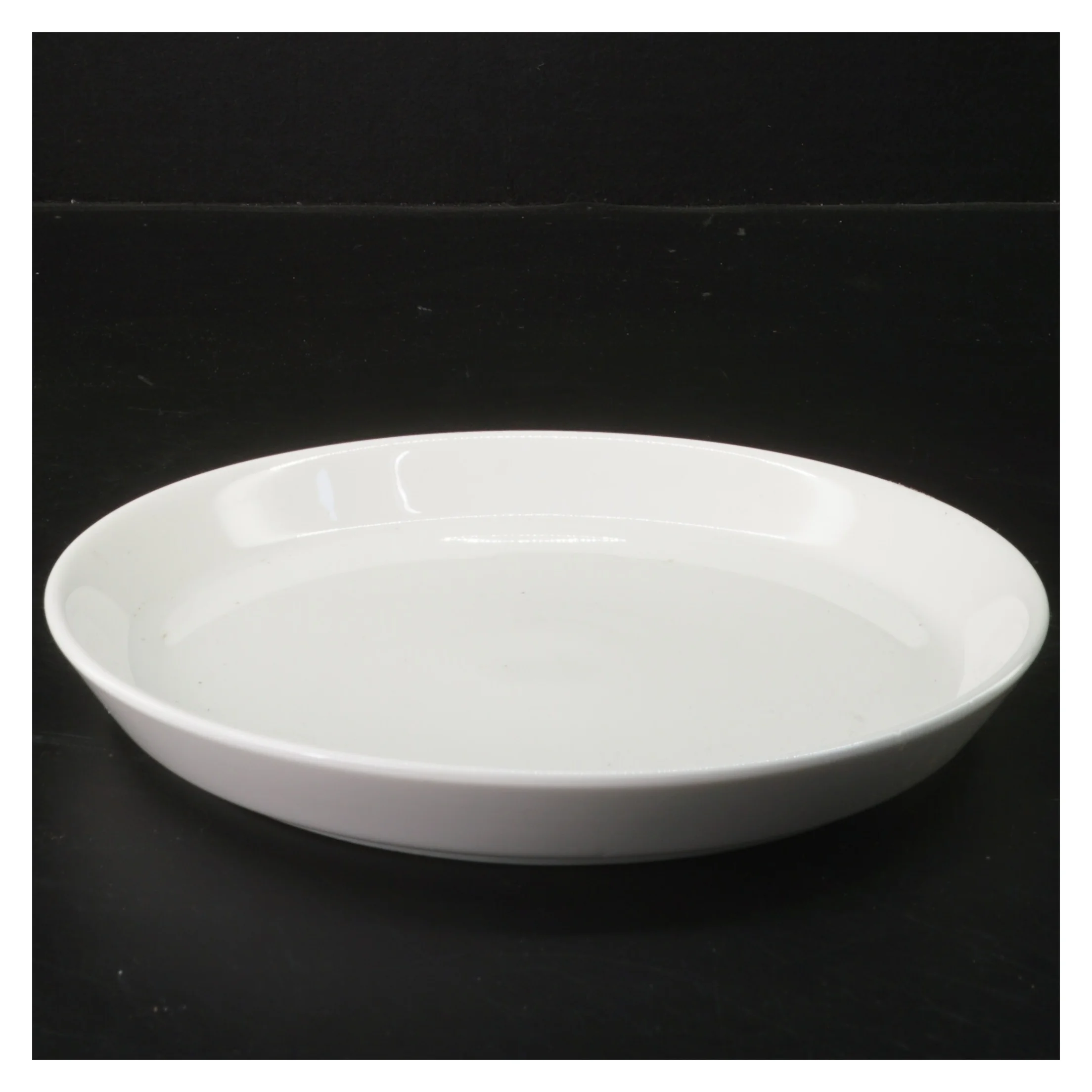 Hvid sidetallerken Ø 20 cm fra Netto (str. Ø 20 cm)