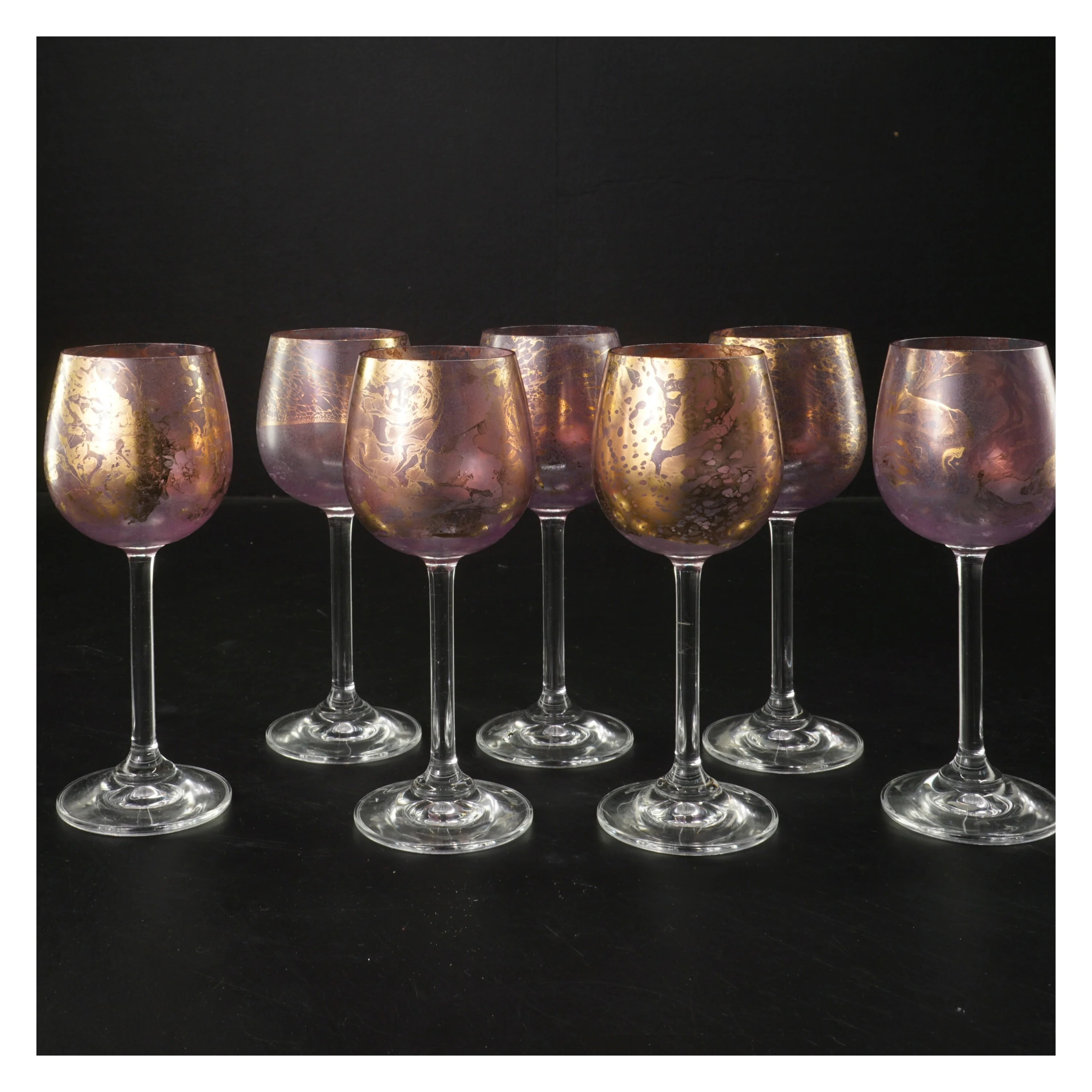 Dekorative glas med guldmønster (str. 7 stk Ø 5 cm længde 15 cm)