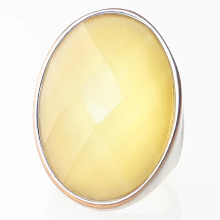 Sølvring med gul sten (str. 55 mm)
