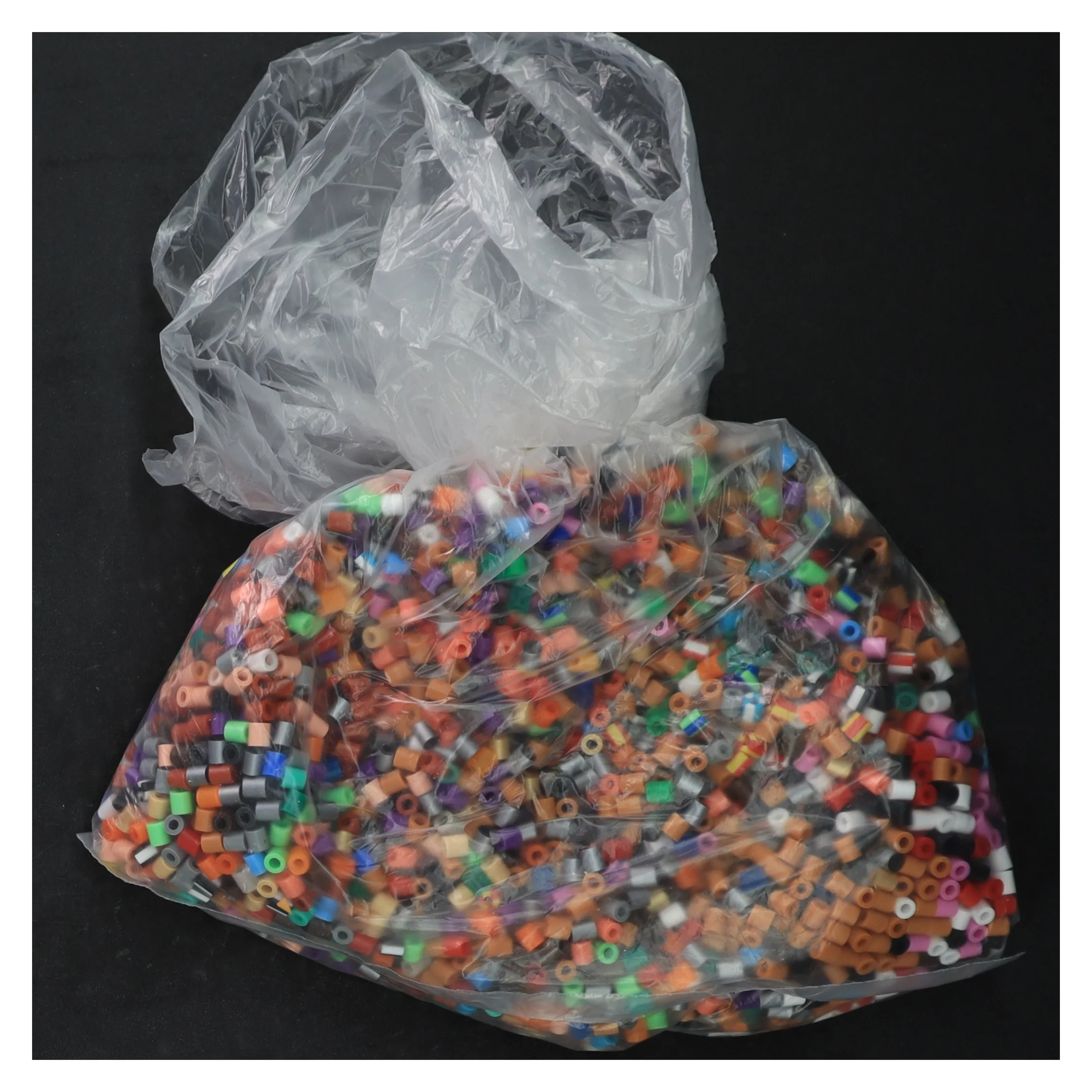 Pose med farvede perler fra Hama (str. 2 poser)