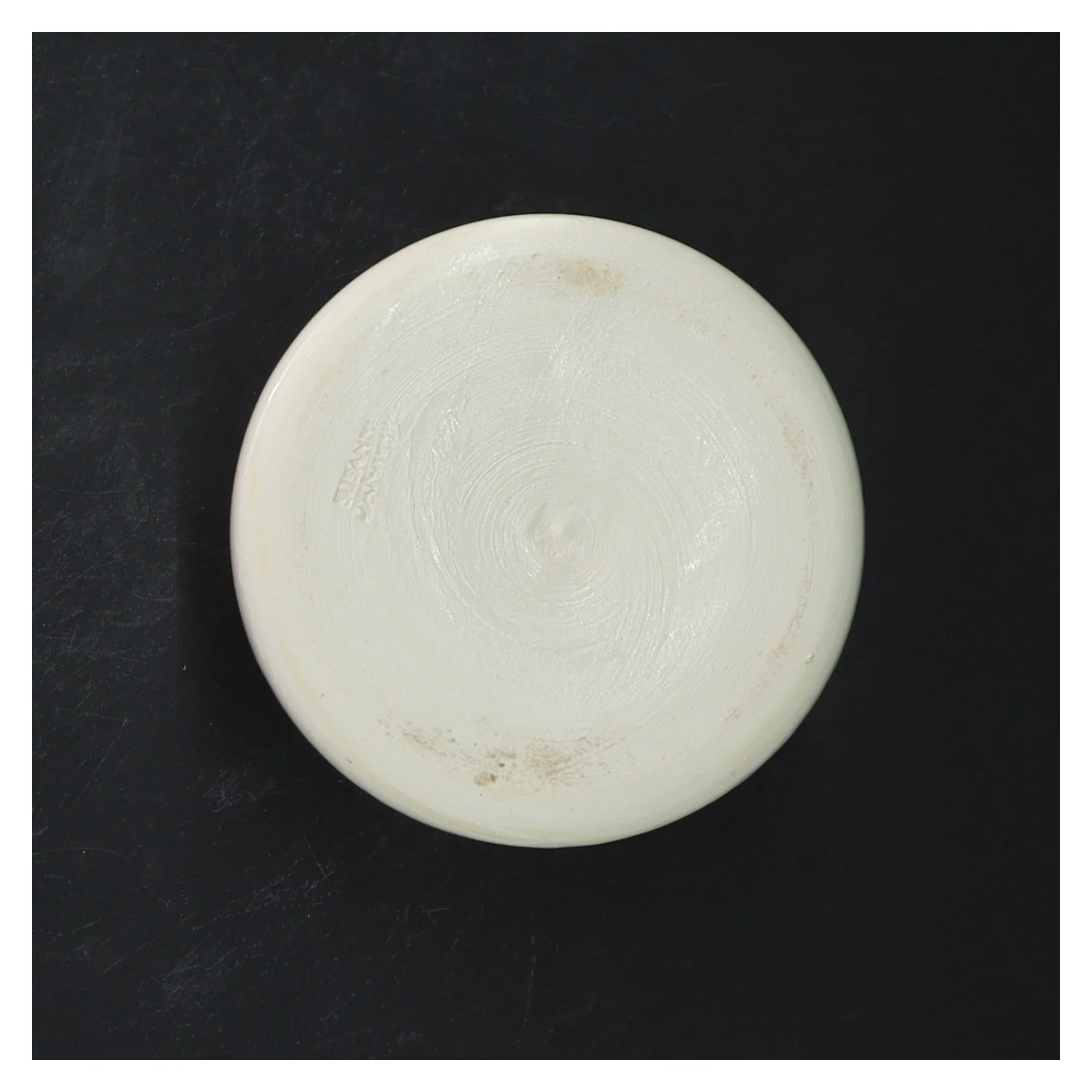 Keramisk bi krukke med låg (str. 14 cm)