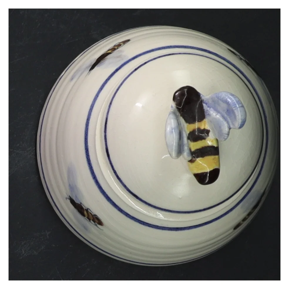 Keramisk bi krukke med låg (str. 14 cm)