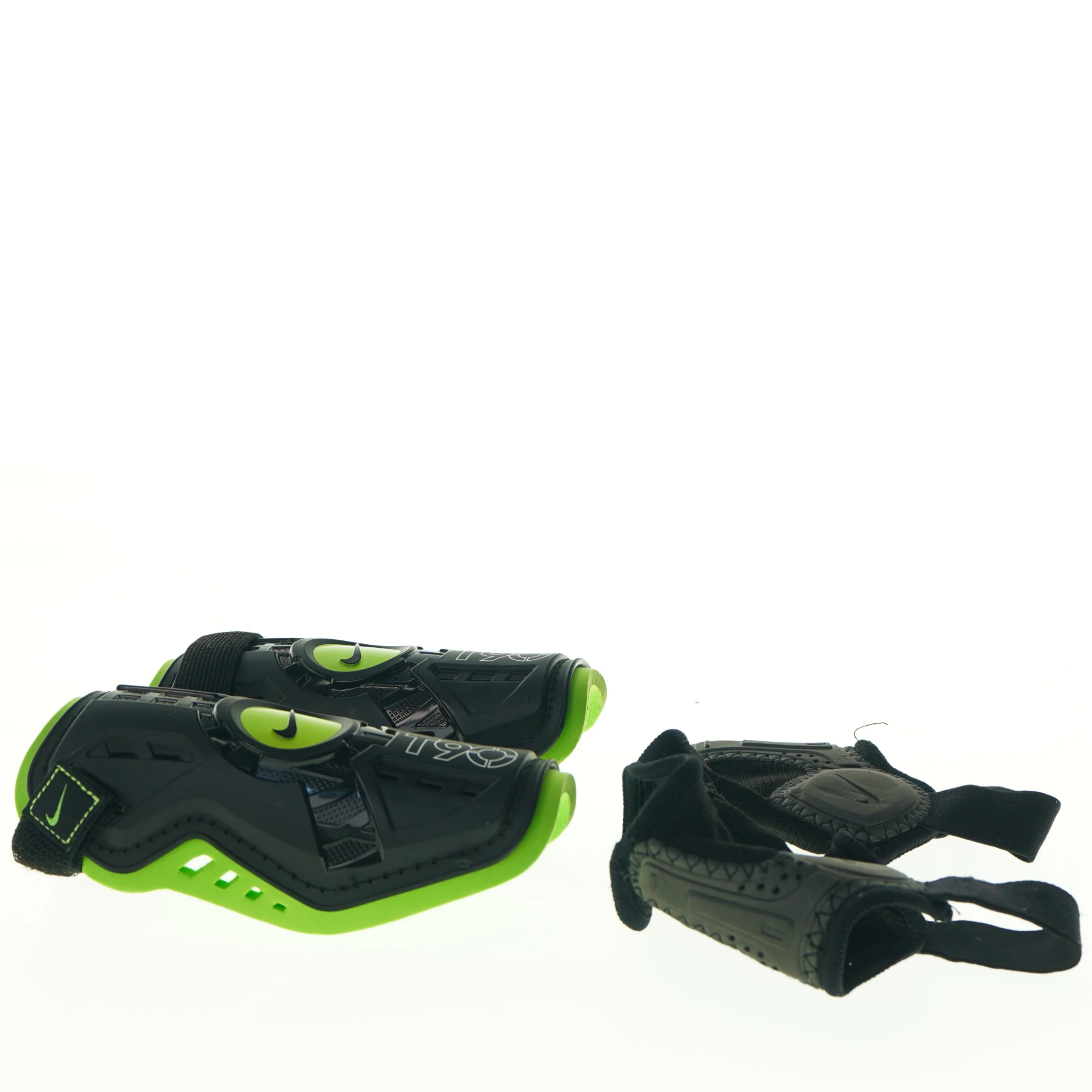 Fodbold benskinner fra Nike (str. M)