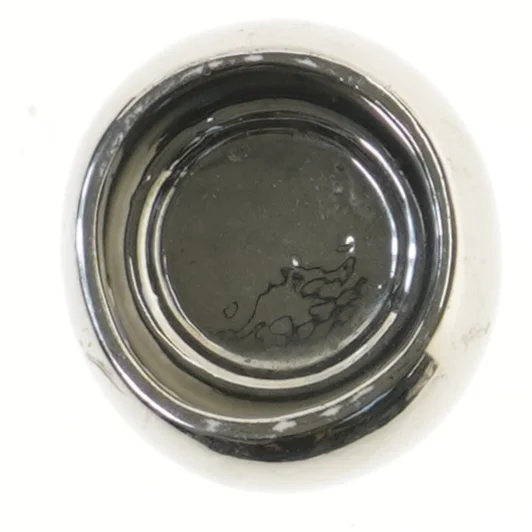 Stilfuld vase i rustfrit stål fra Menu (str. Ø 10 cm)