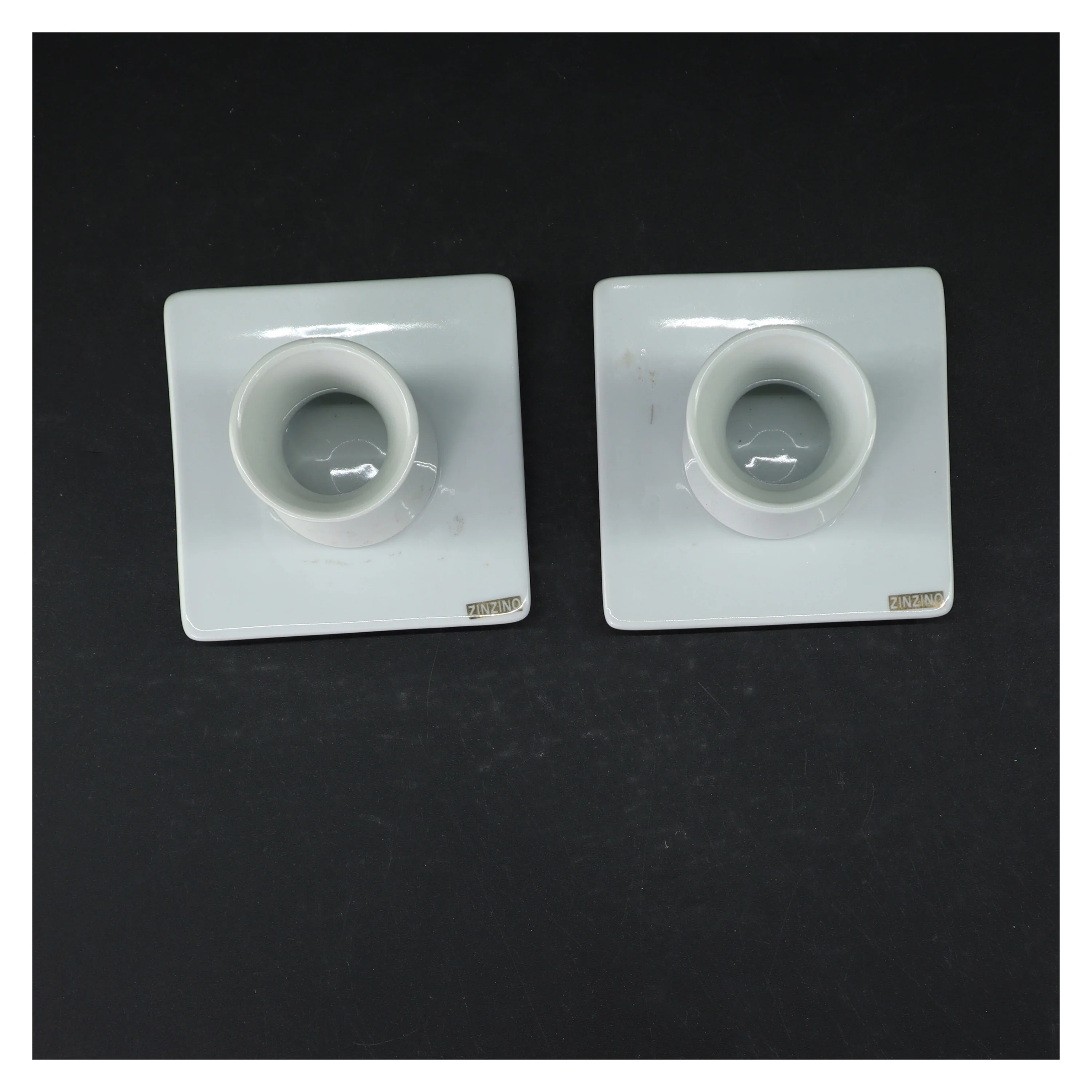 Zinzino kopper med underkop fra Zinzino (str. Tallerkener. 11 x. 11 cm. kopper. ø. 5 cm)