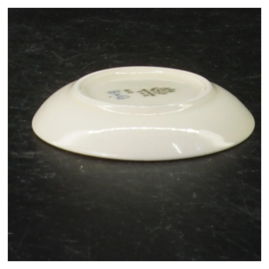 Porcelænsfad med blomstermotiv fra B&G