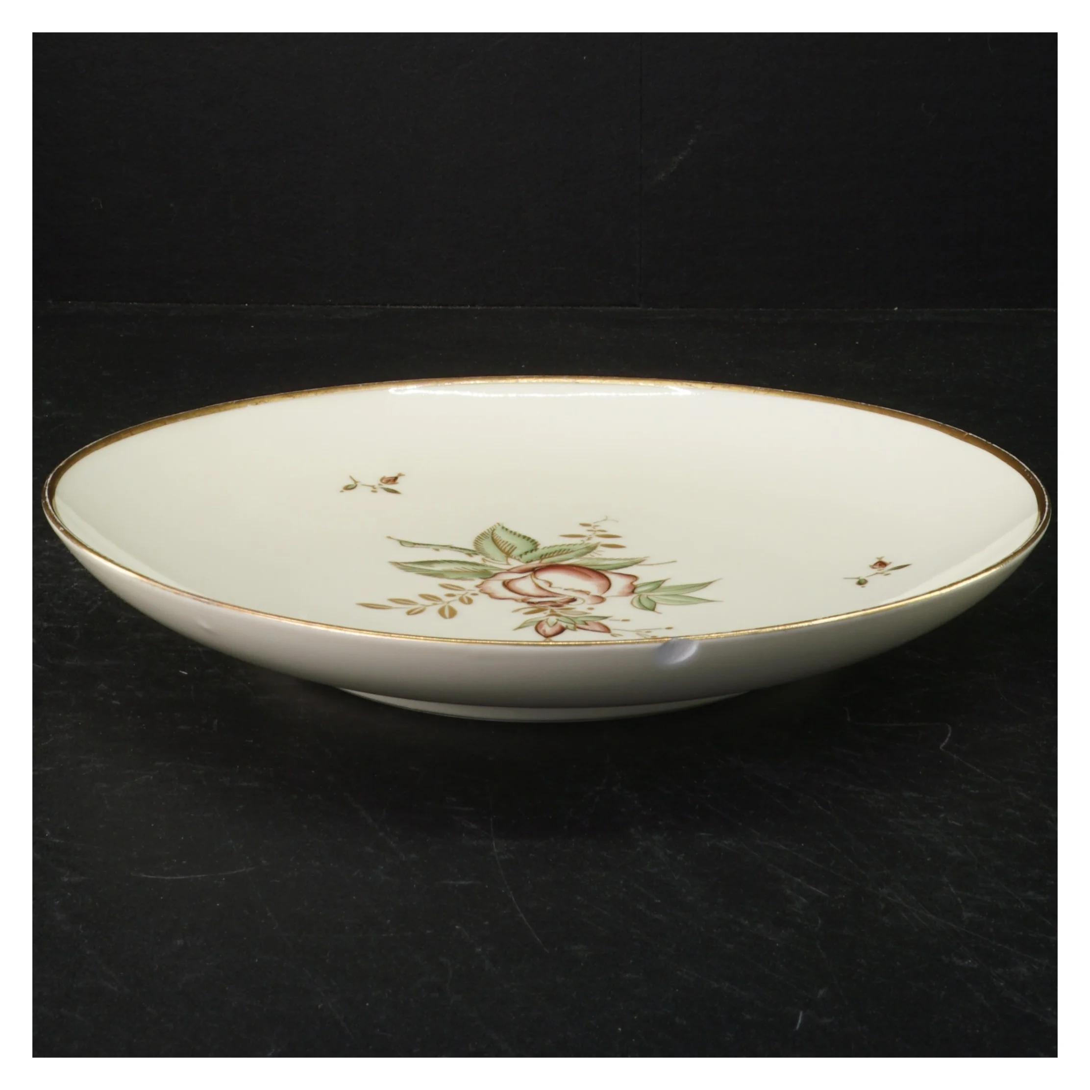 Porcelænsskål med blomstermotiv fra B&G (str. 24,5 cm)