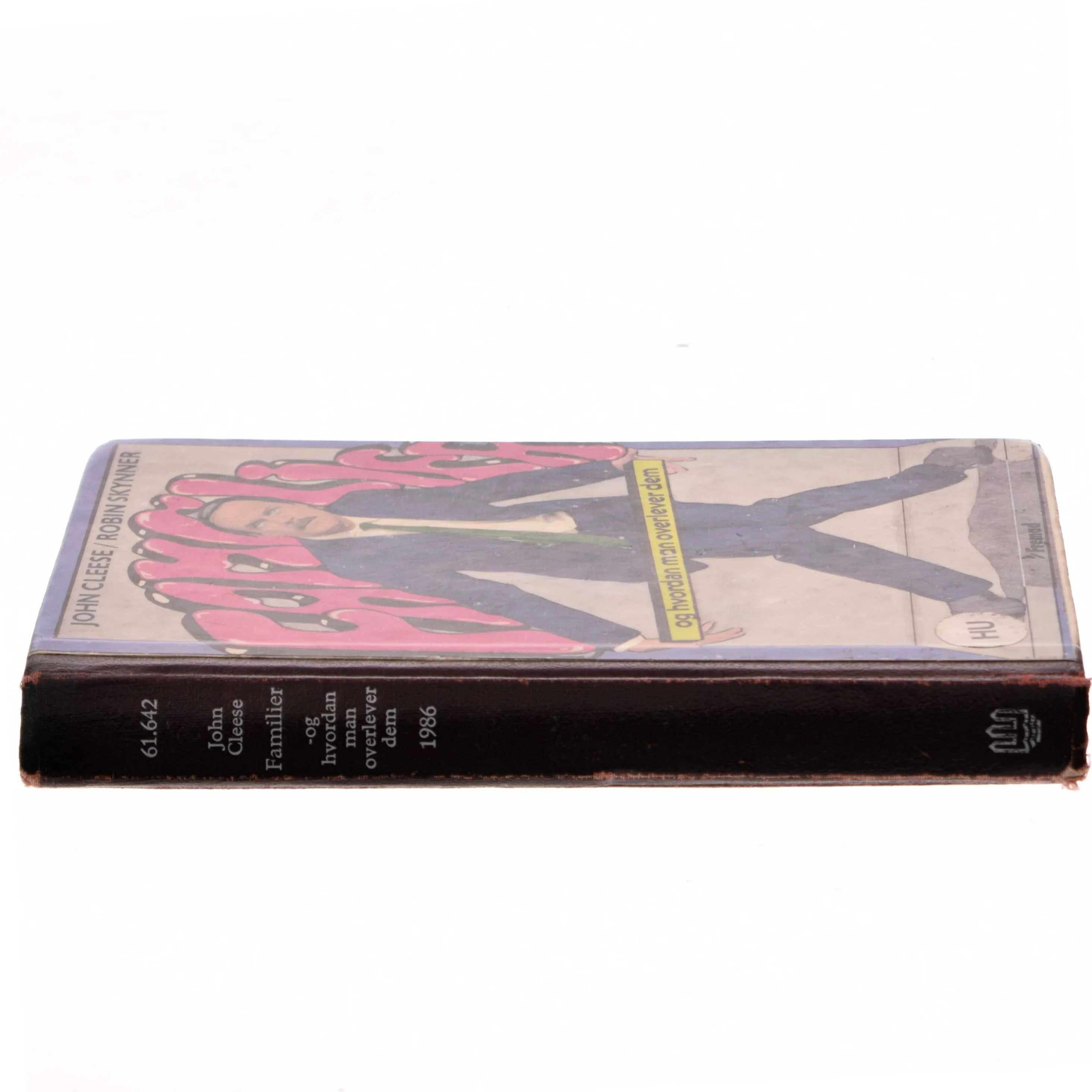 Familier og hvordan man overlever dem af John Cleese (Bog)