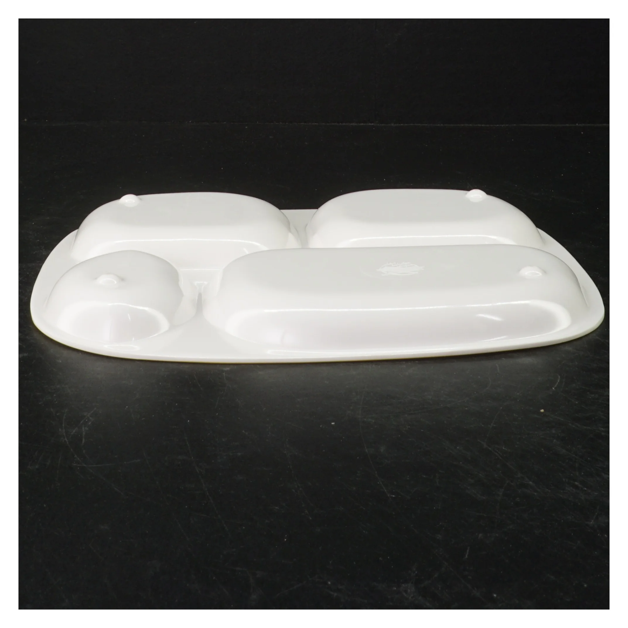 Børne tallerken med rum fra La Chaise Longue (str. 25,5x23 cm)